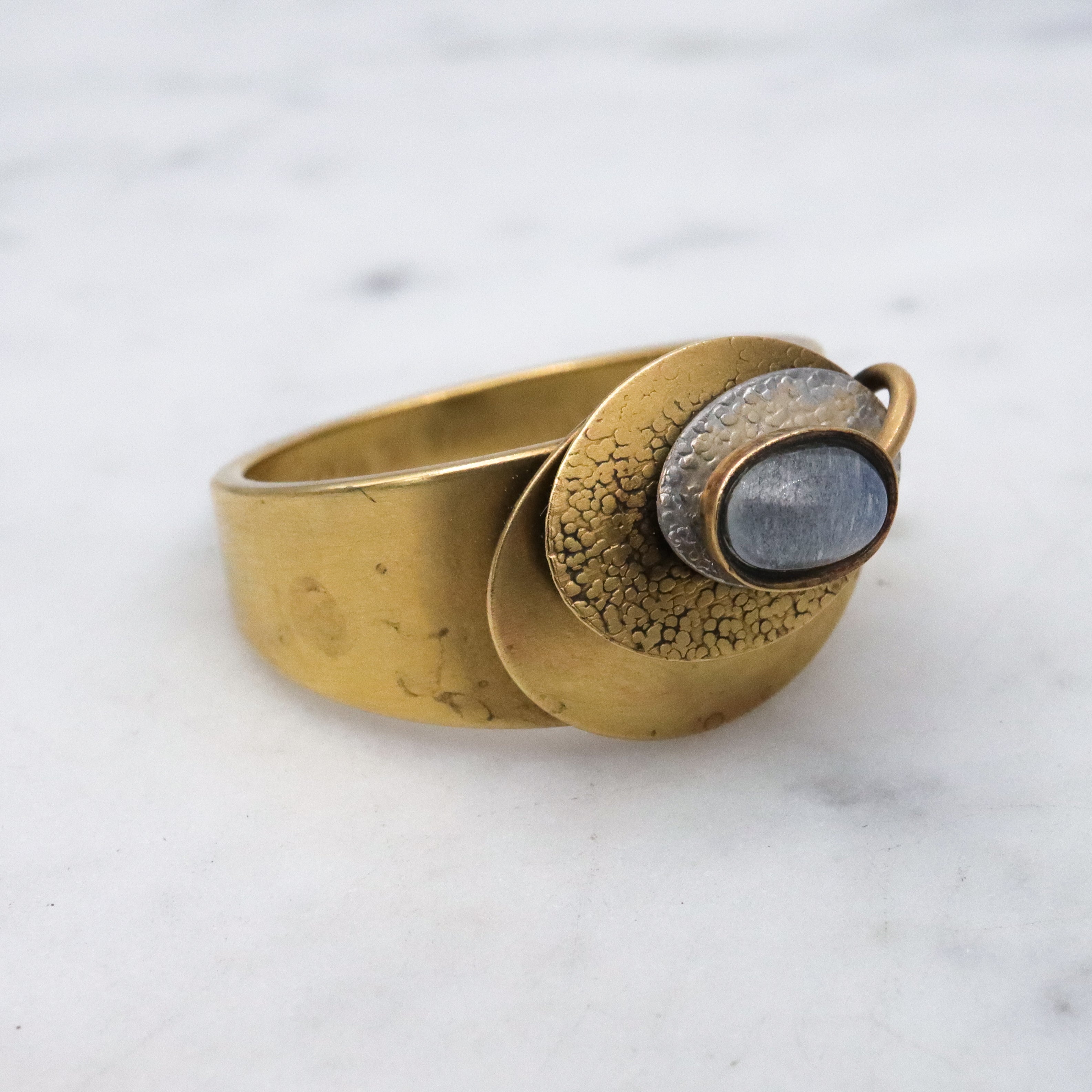 MCM studio artist geometric brass ring w/moonstone, size 10