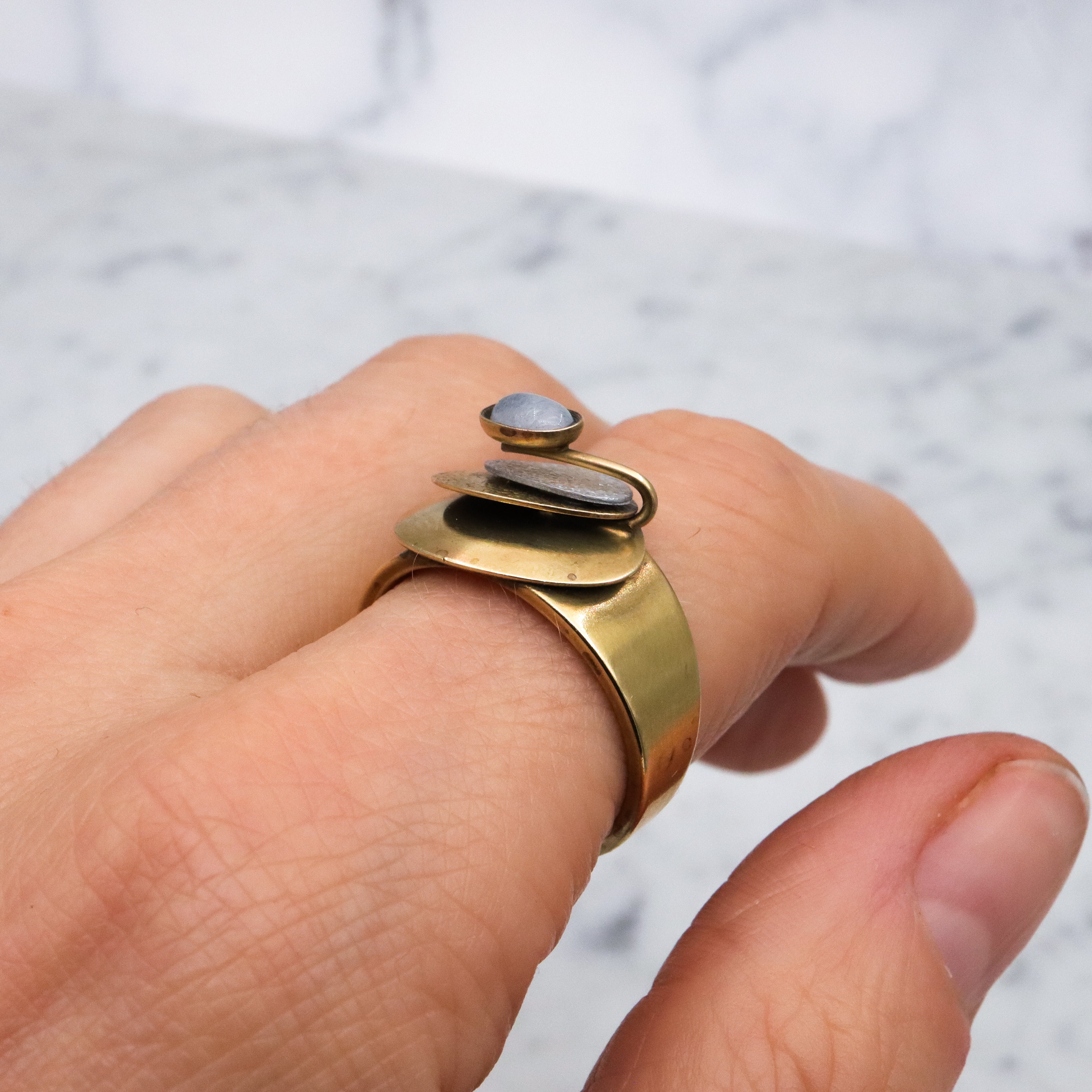 MCM studio artist geometric brass ring w/moonstone, size 10