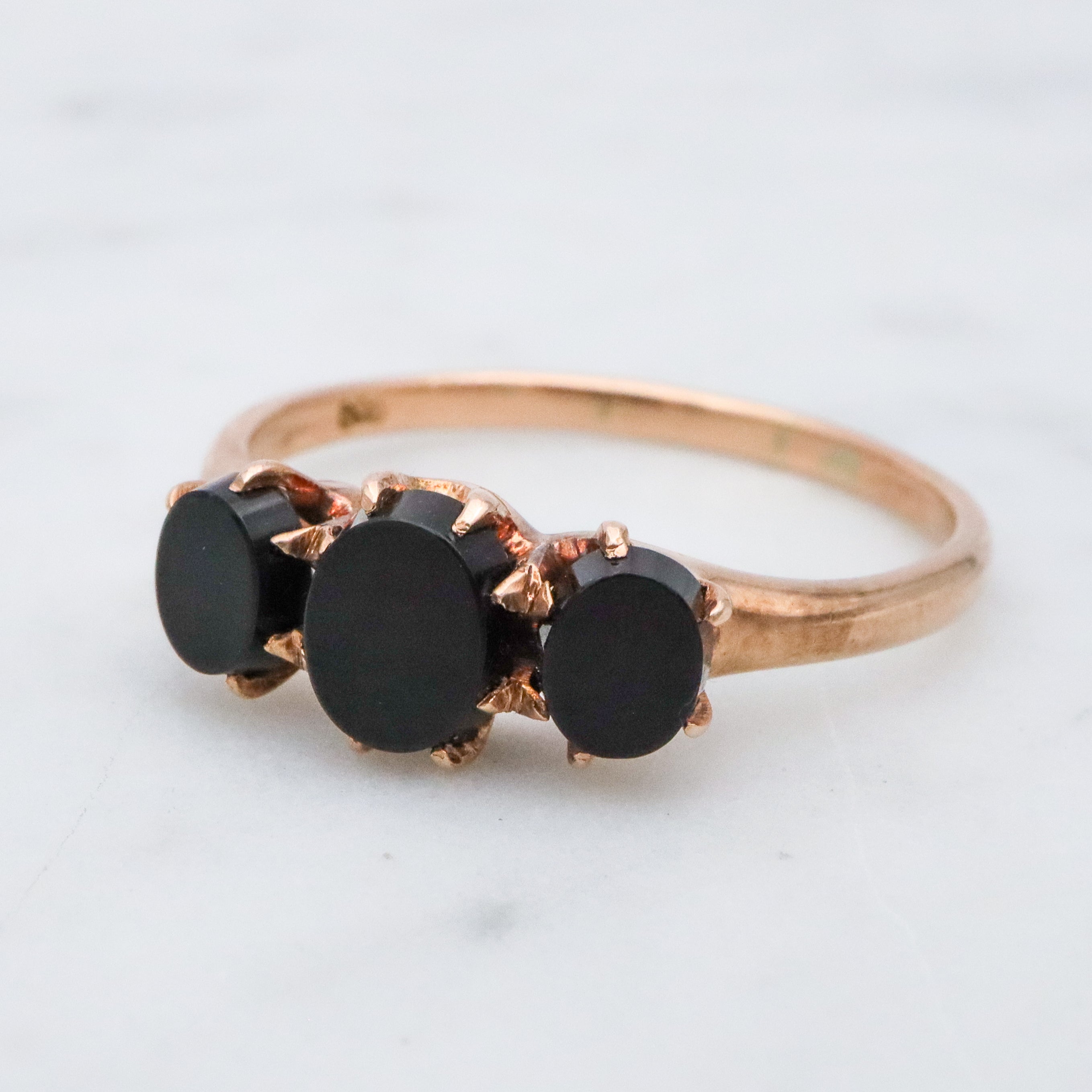 Antique 10k gold onyx three stone ring, size 10