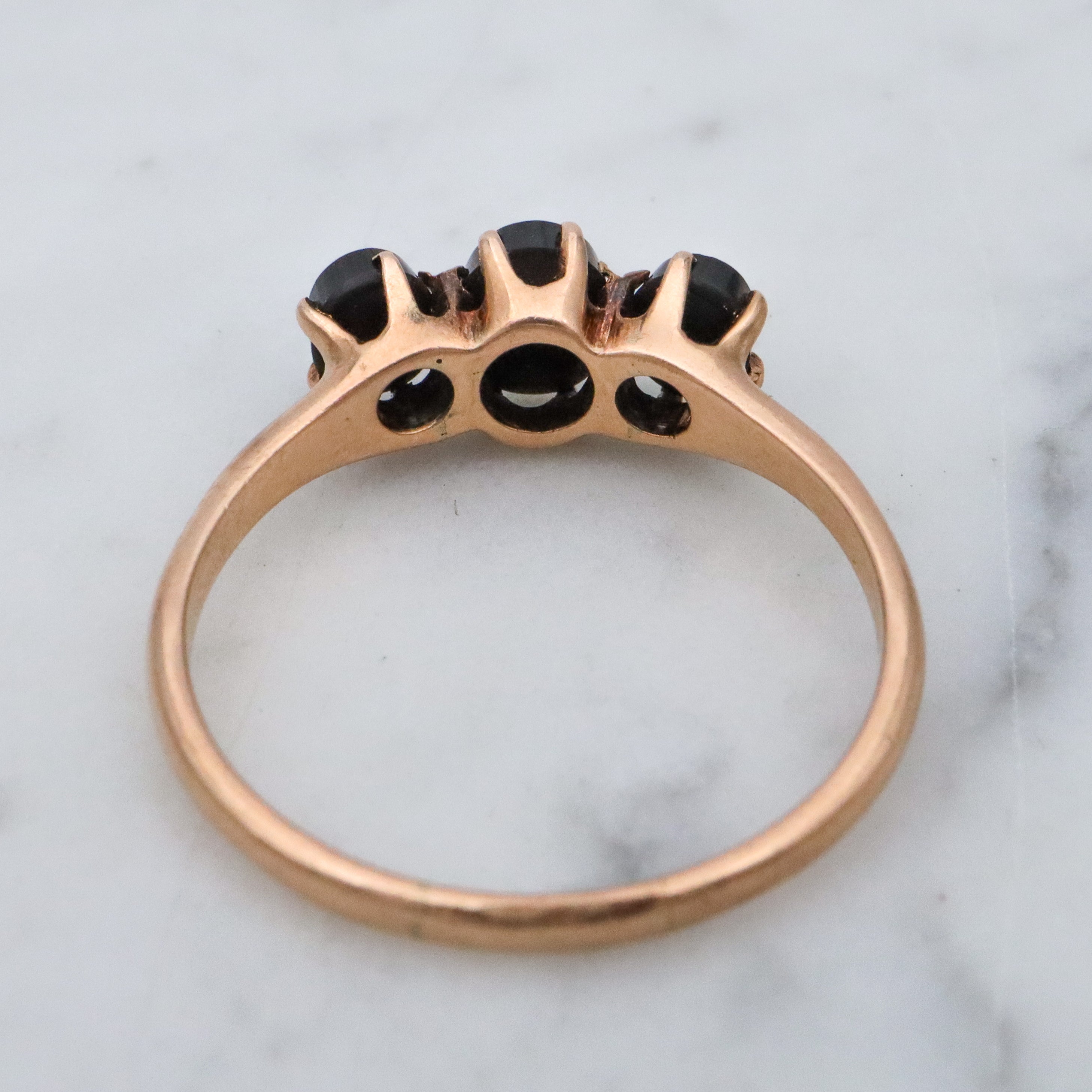 Antique 10k gold onyx three stone ring, size 10