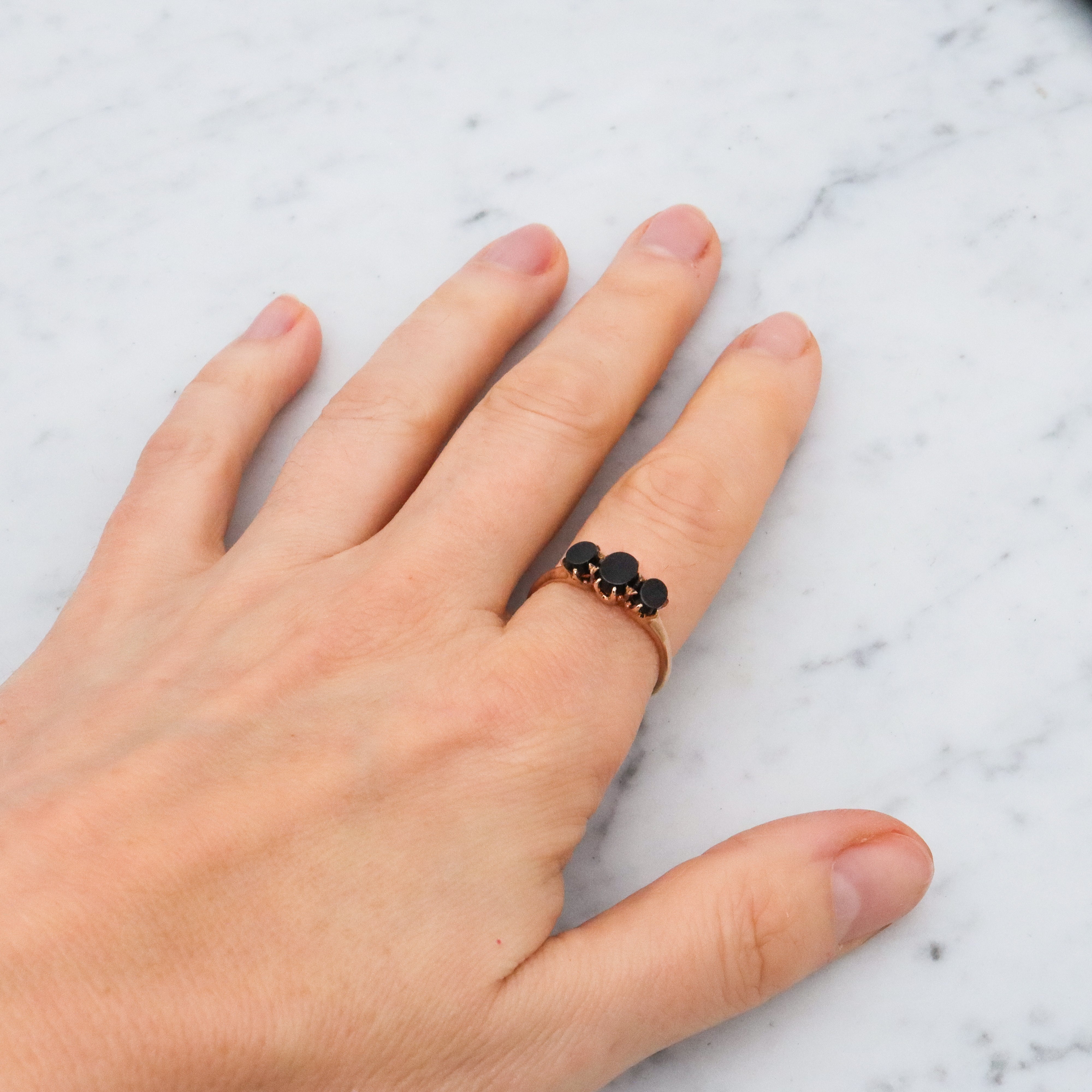Antique 10k gold onyx three stone ring, size 10