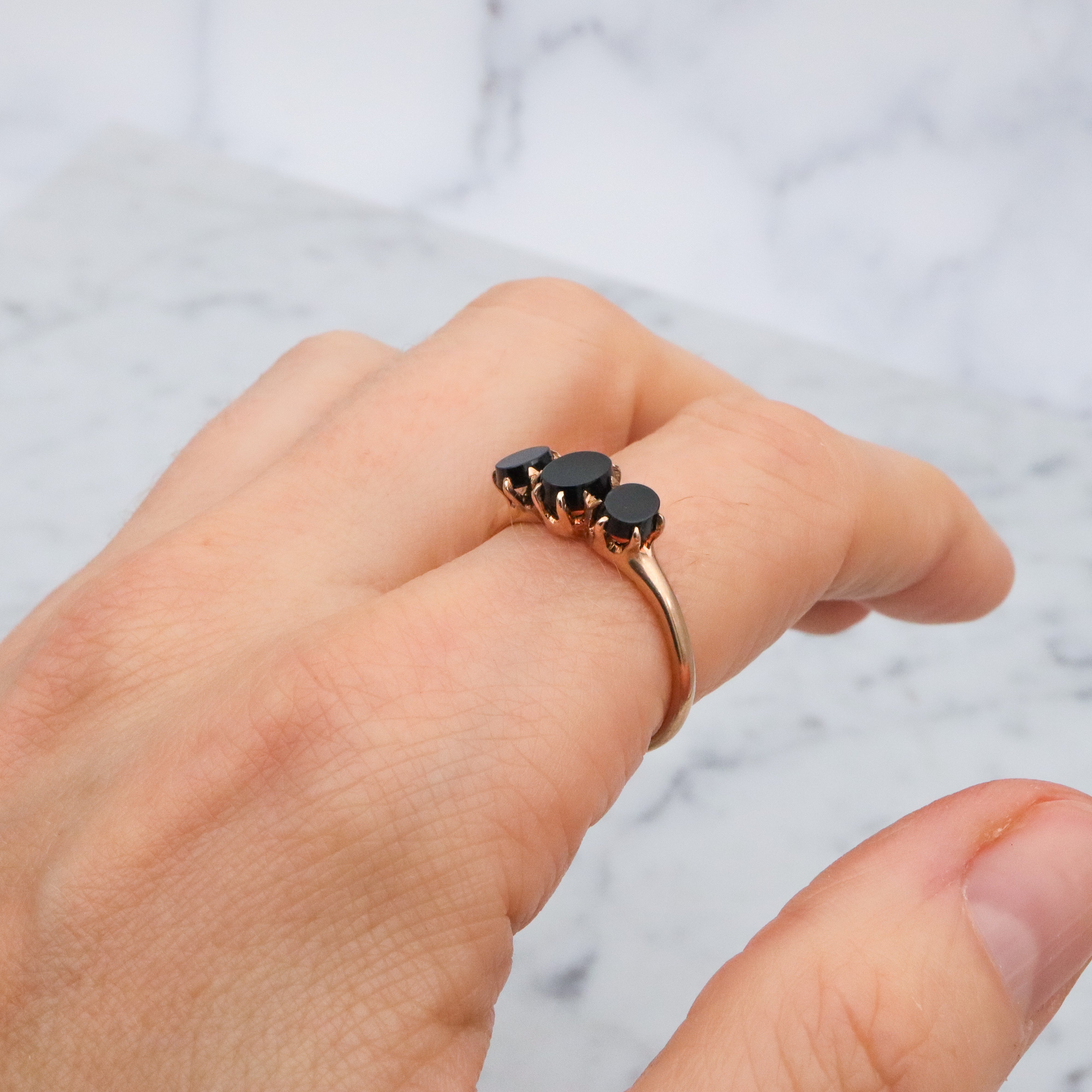 Antique 10k gold onyx three stone ring, size 10