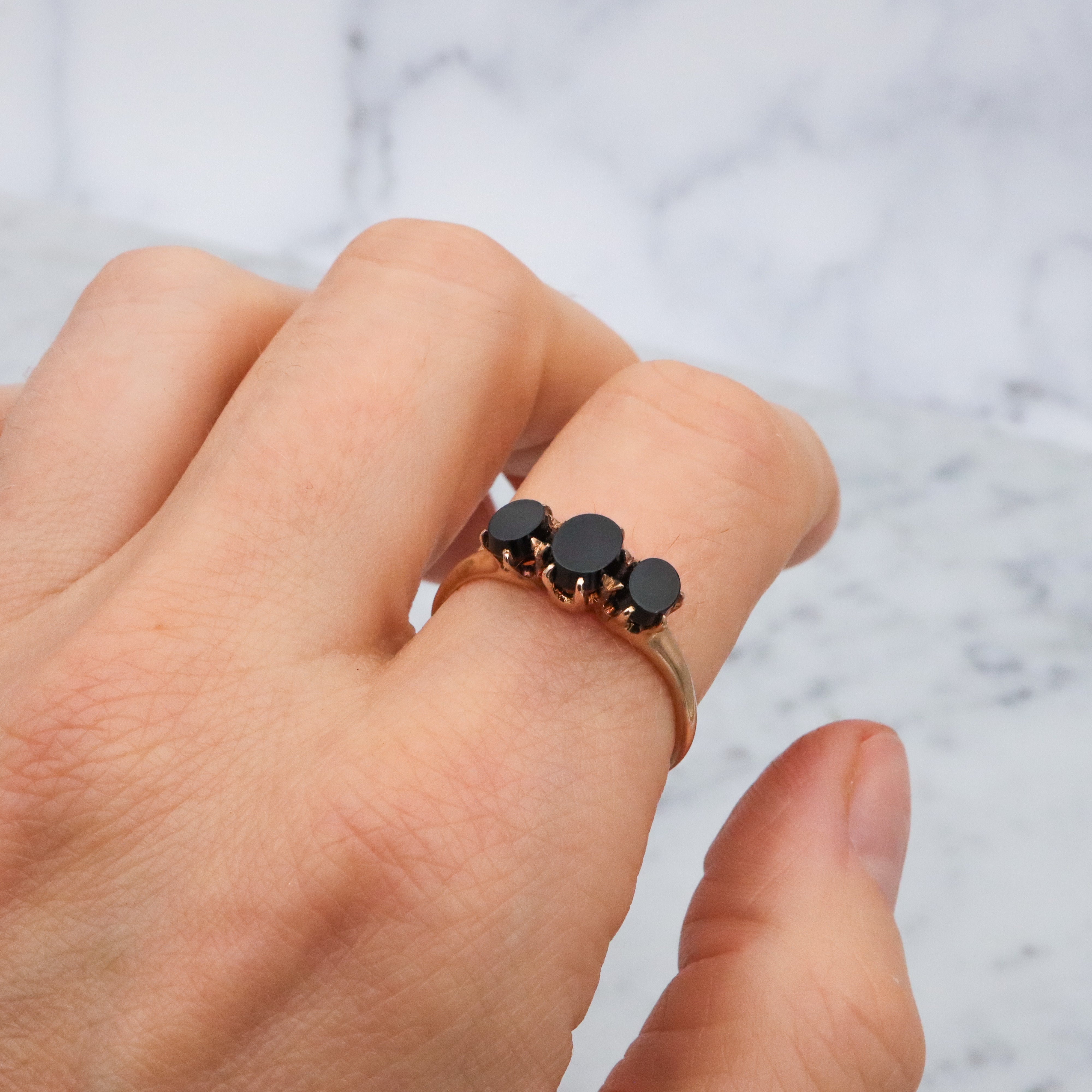Antique 10k gold onyx three stone ring, size 10