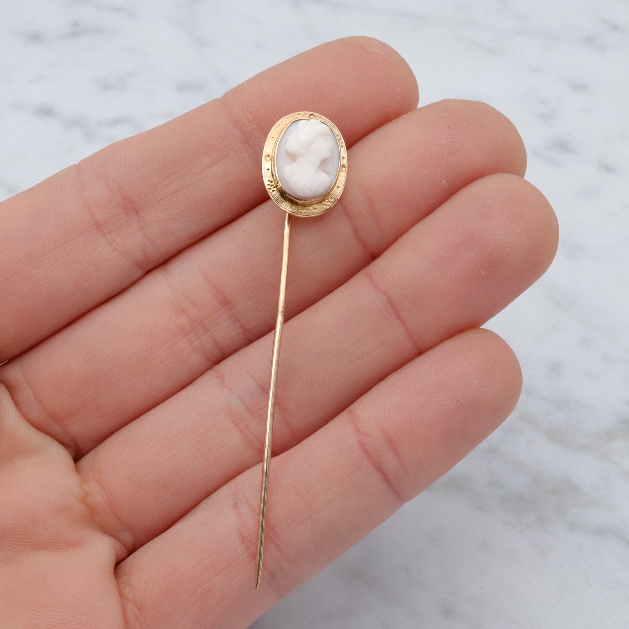Antique Victorian 10k gold & shell cameo stick pin