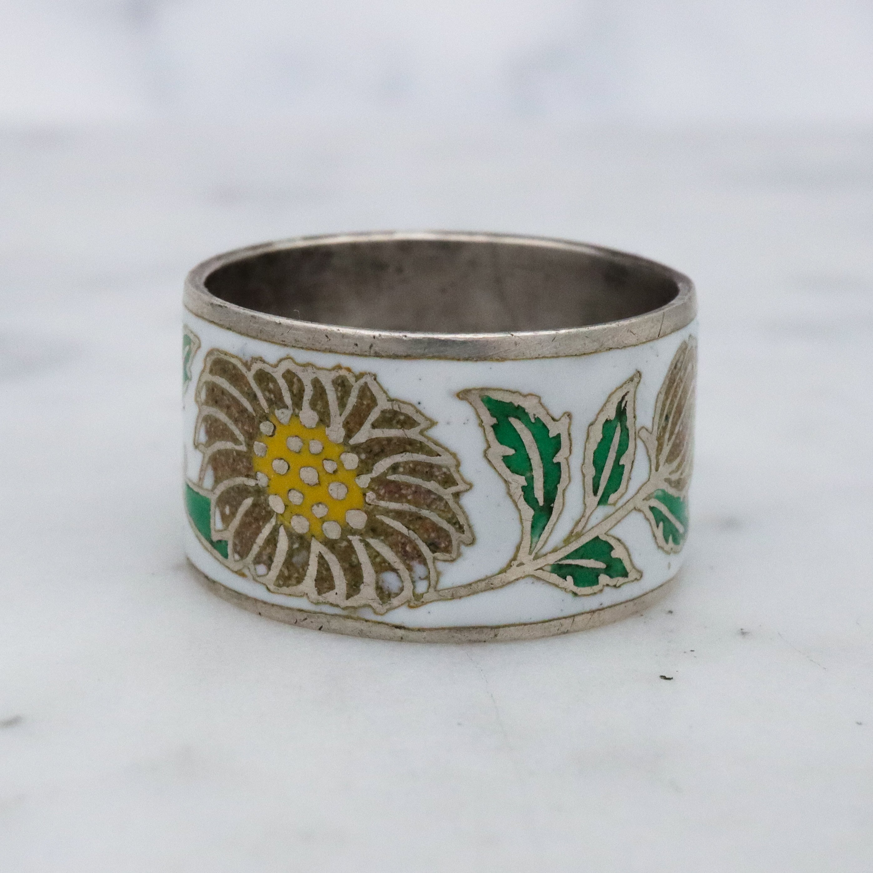 Retro sterling Thai enamel chrysanthemum band, size 5