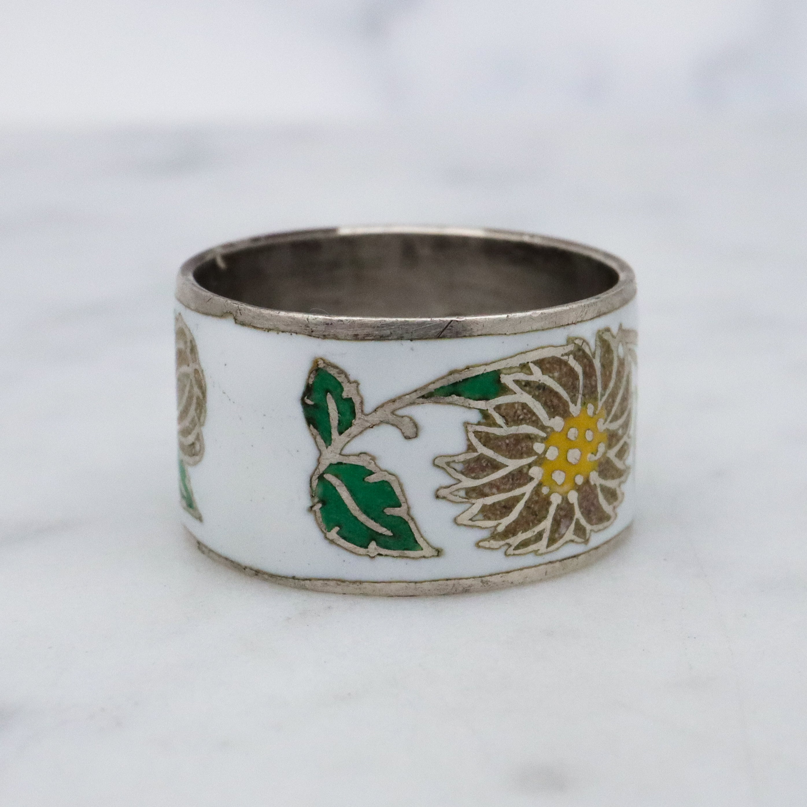 Retro sterling Thai enamel chrysanthemum band, size 5