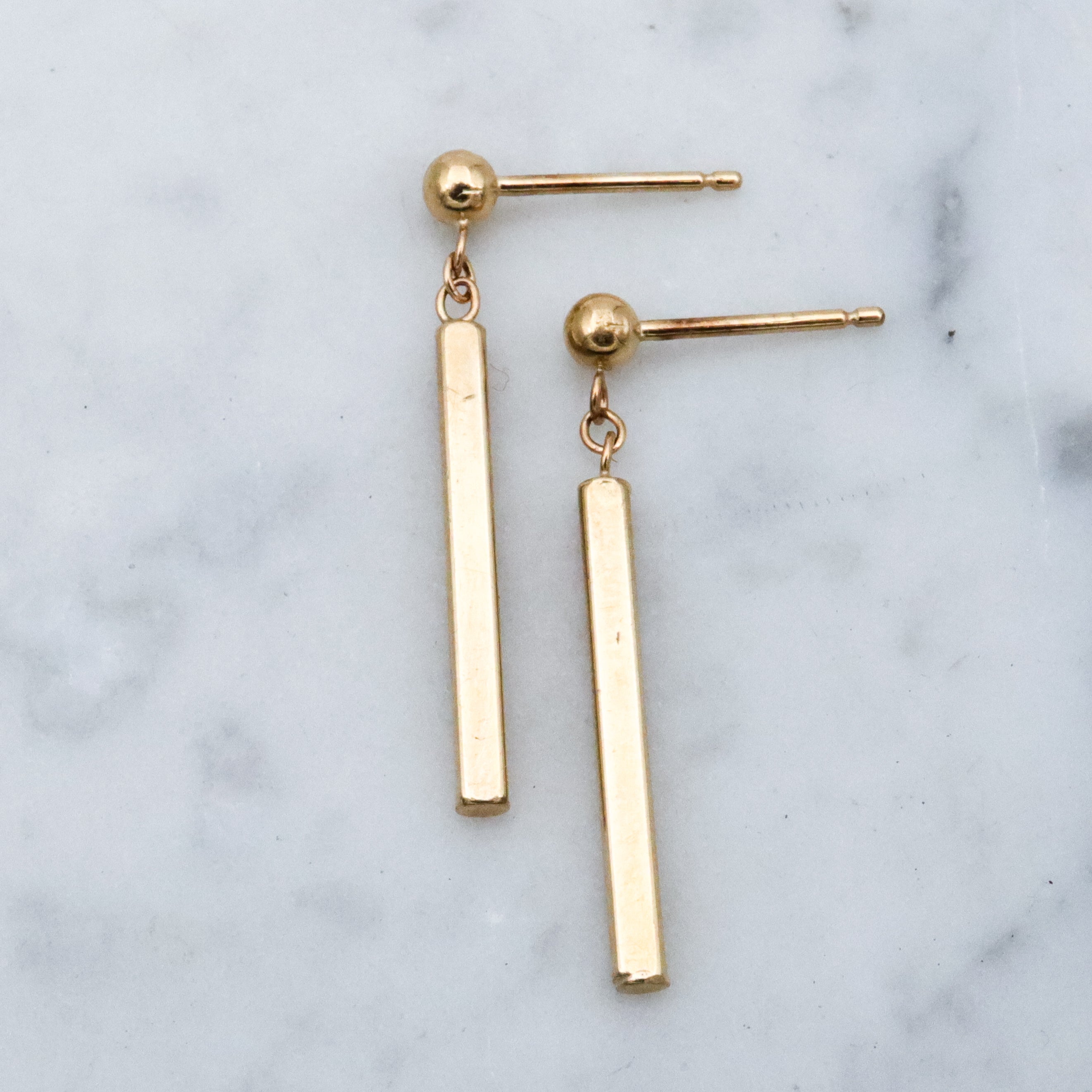 Retro modern 9k gold bar drop earrings