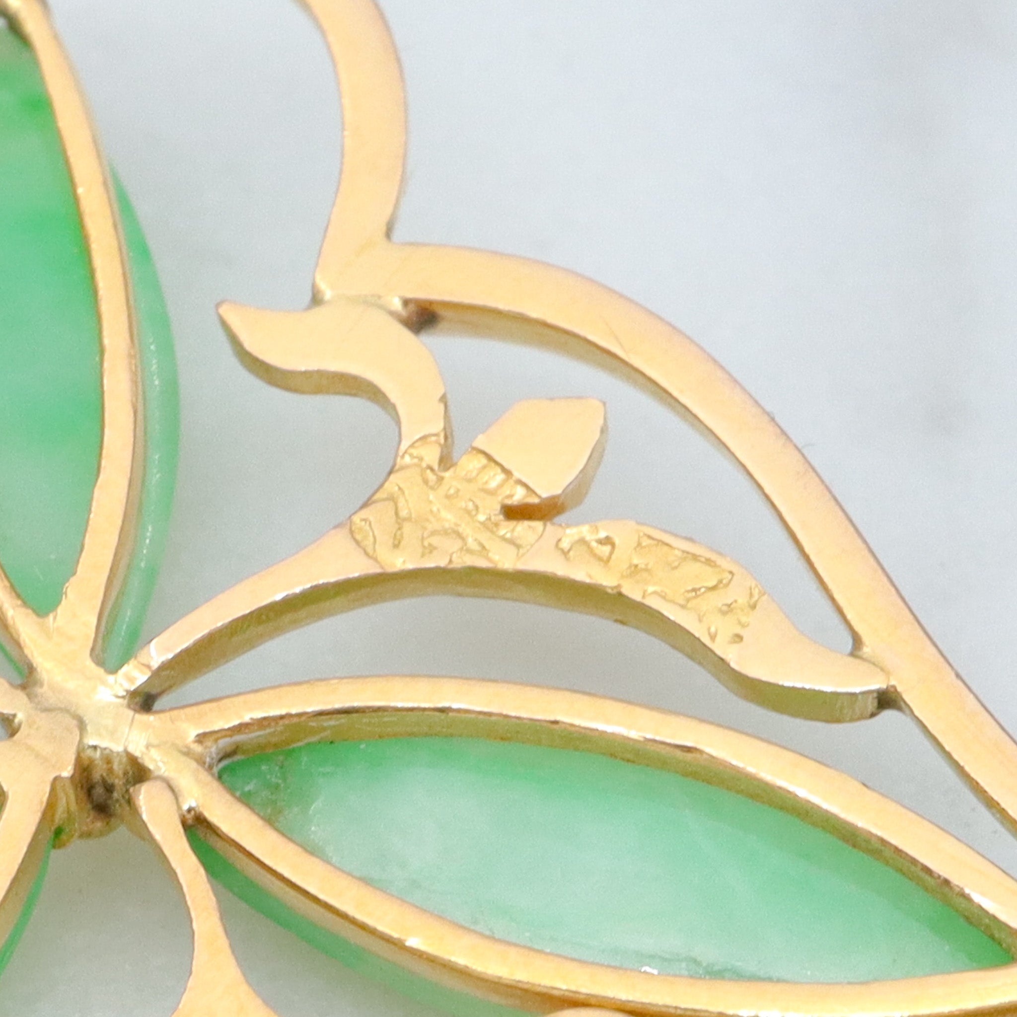 Antique Art Nouveau 14k gold jade & pearl foliate pendant