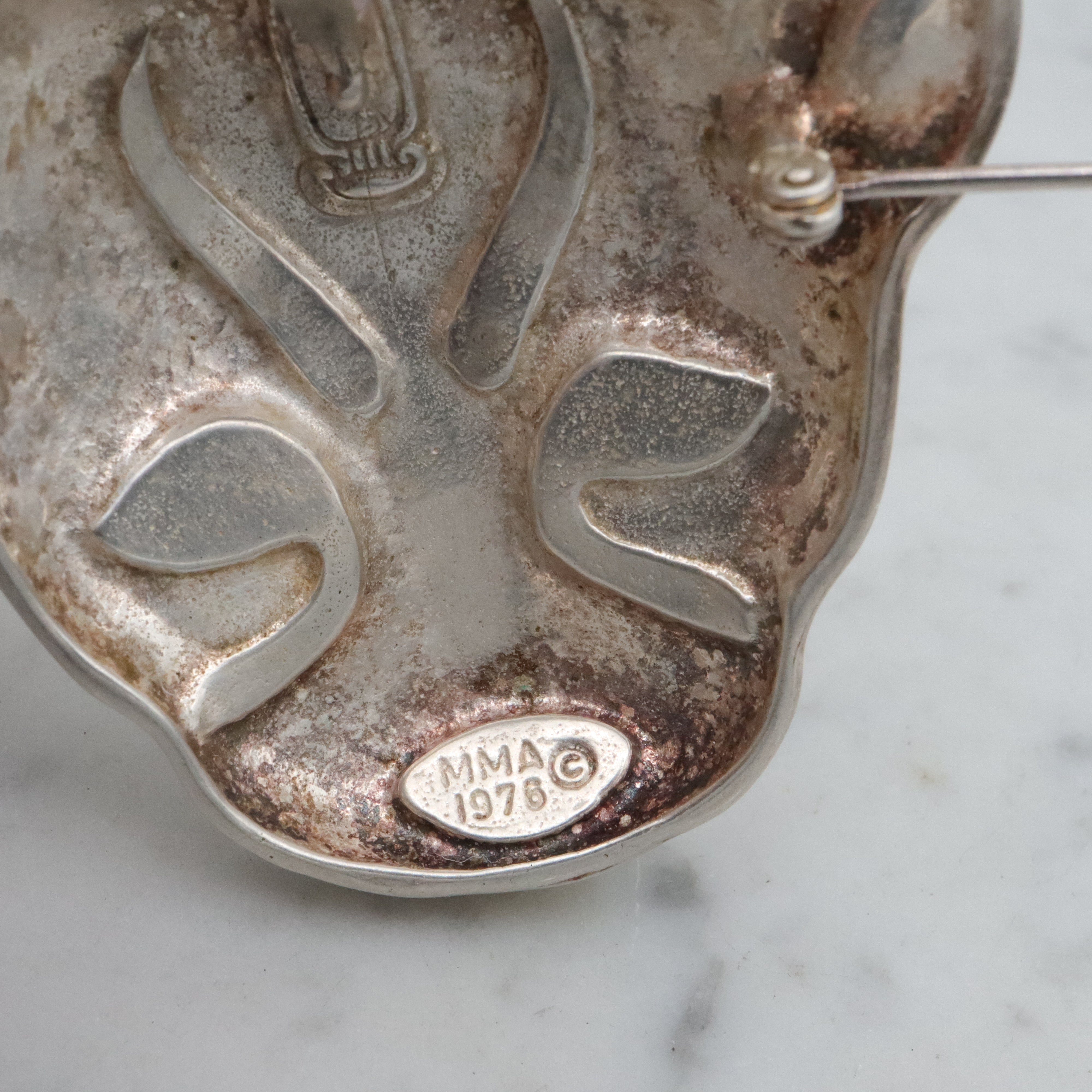 Large Mid Century MMA museum replica sterling leopard head brooch from King Tut's tomb