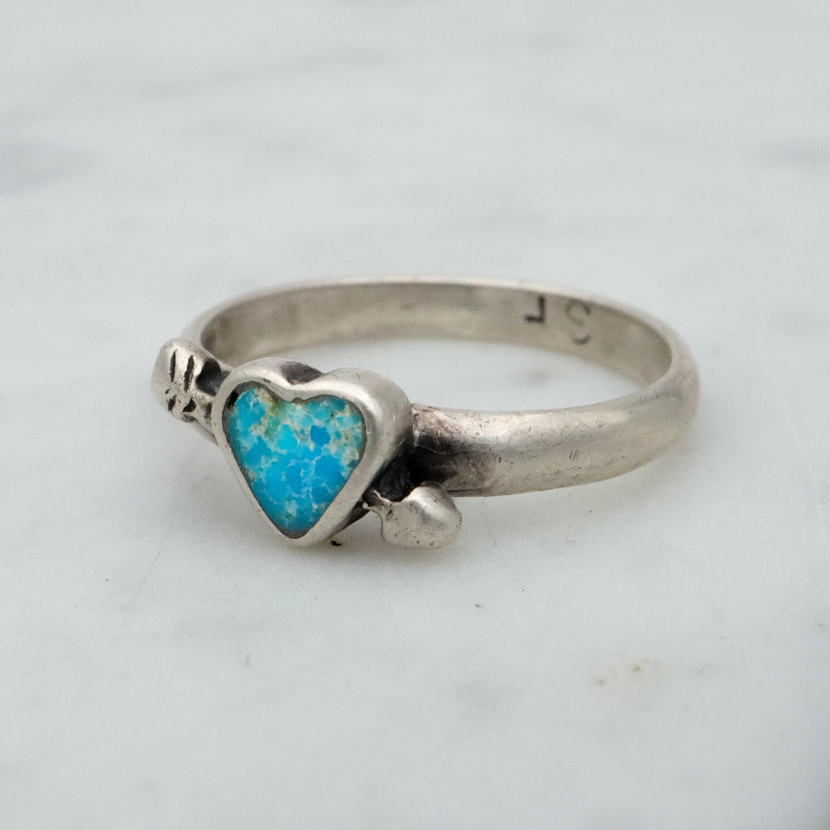 Retro Navajo sterling turquoise heart & arrow by Steeve Francisco, size 6.75