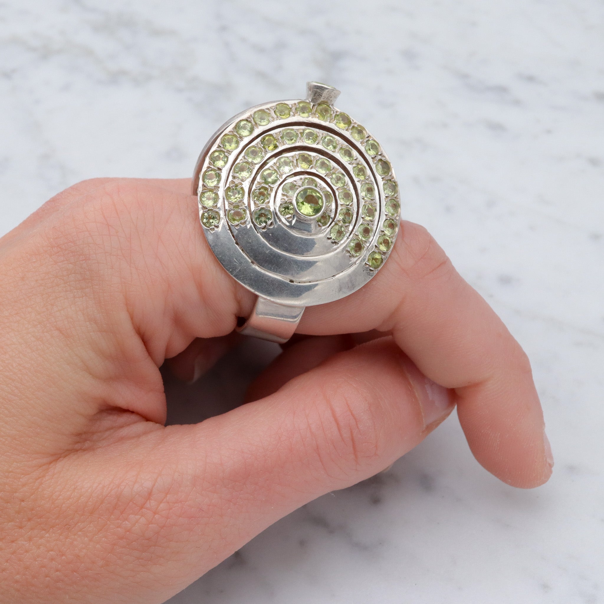 Massive sterling & peridot disc ring, sz 9.5