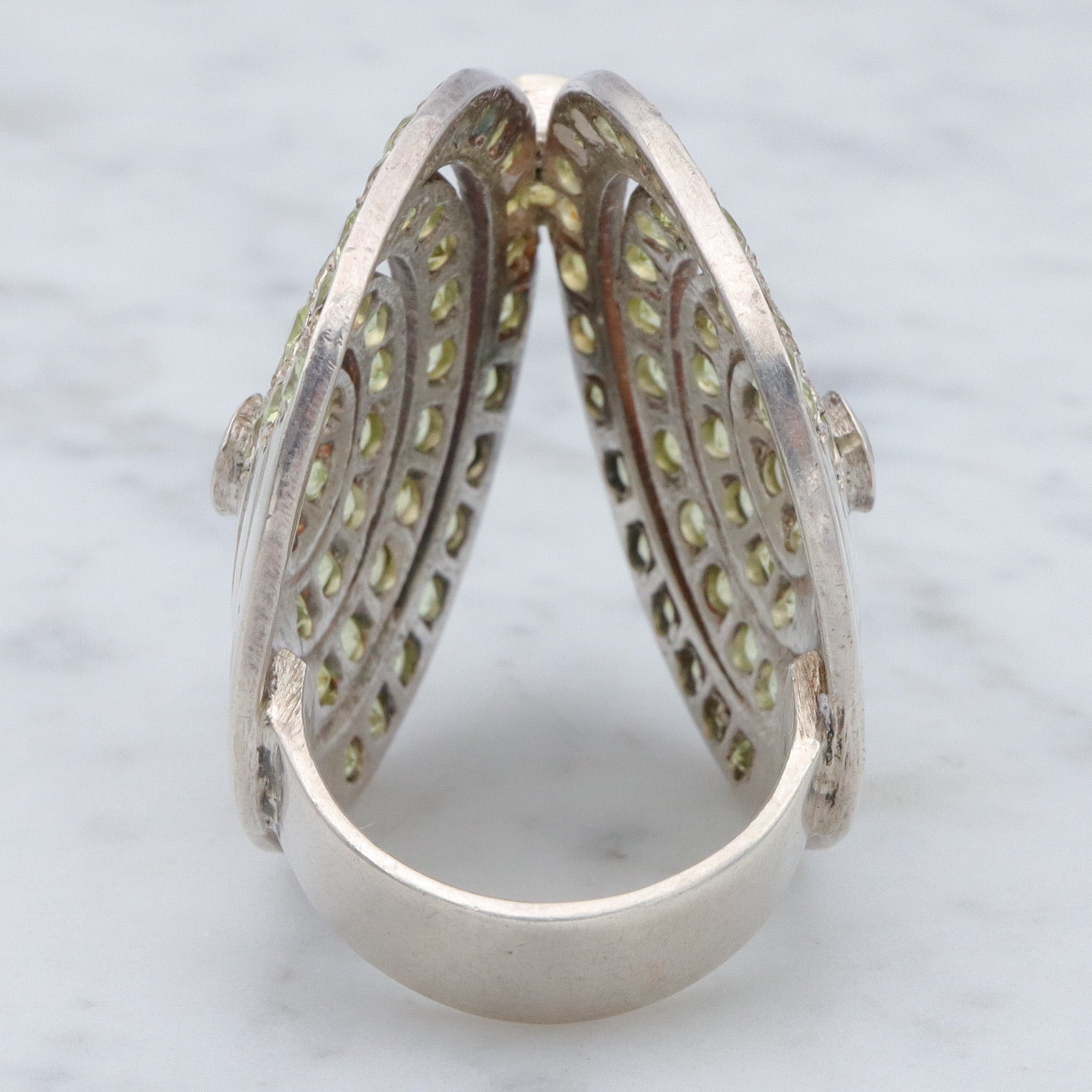 Massive sterling & peridot disc ring, sz 9.5