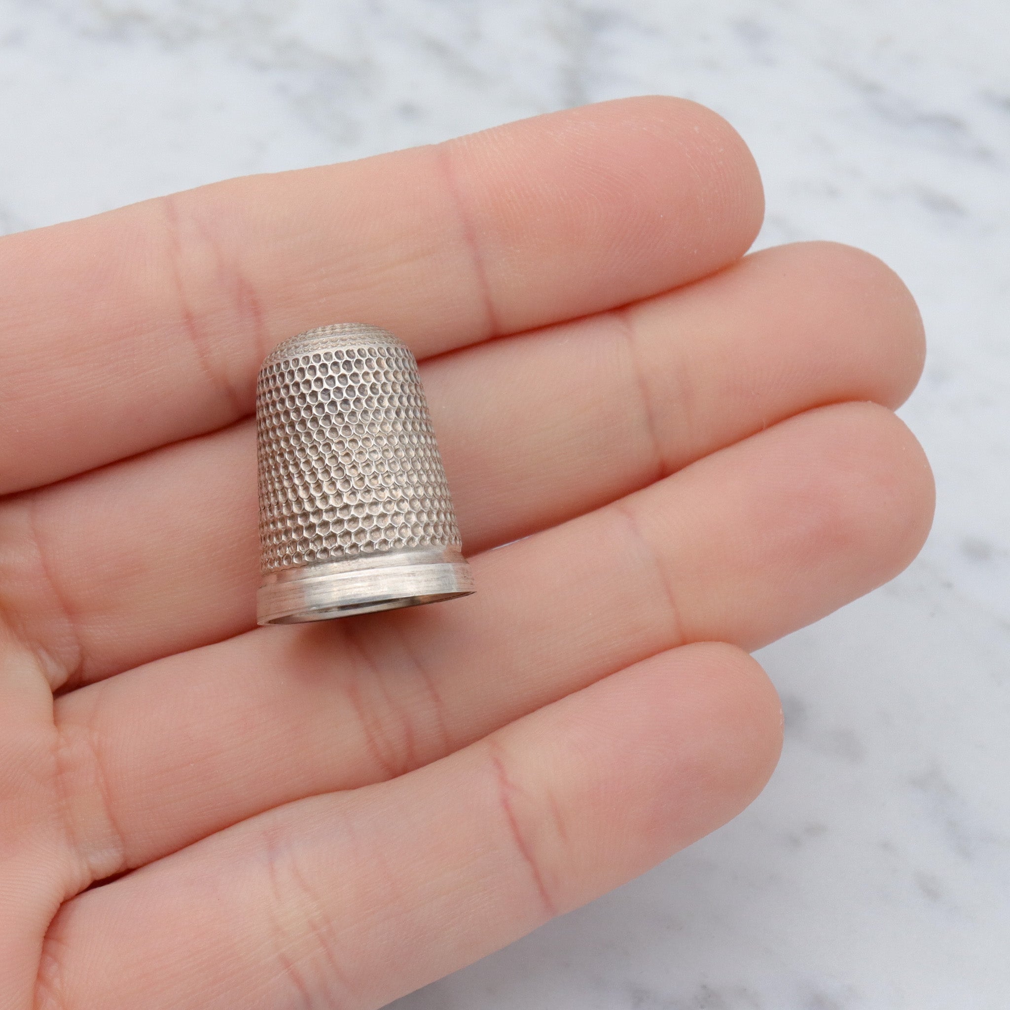 1919 London simple sterling silver thimble, sz 3.75