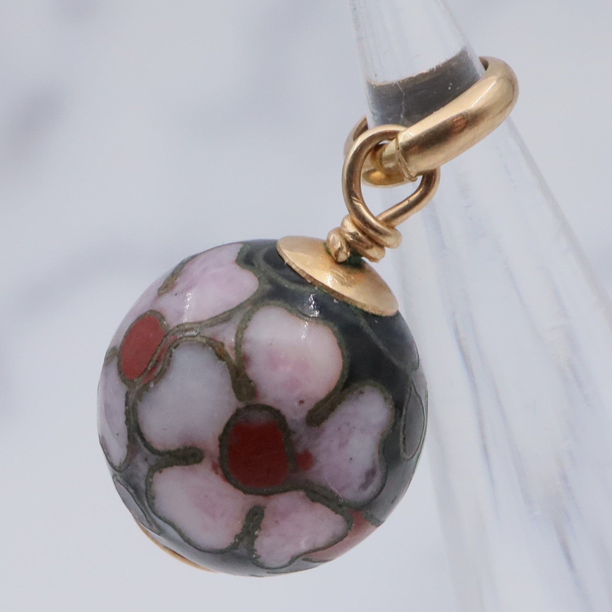 Vintage 14k gold & black cloissone enamel bead pendant