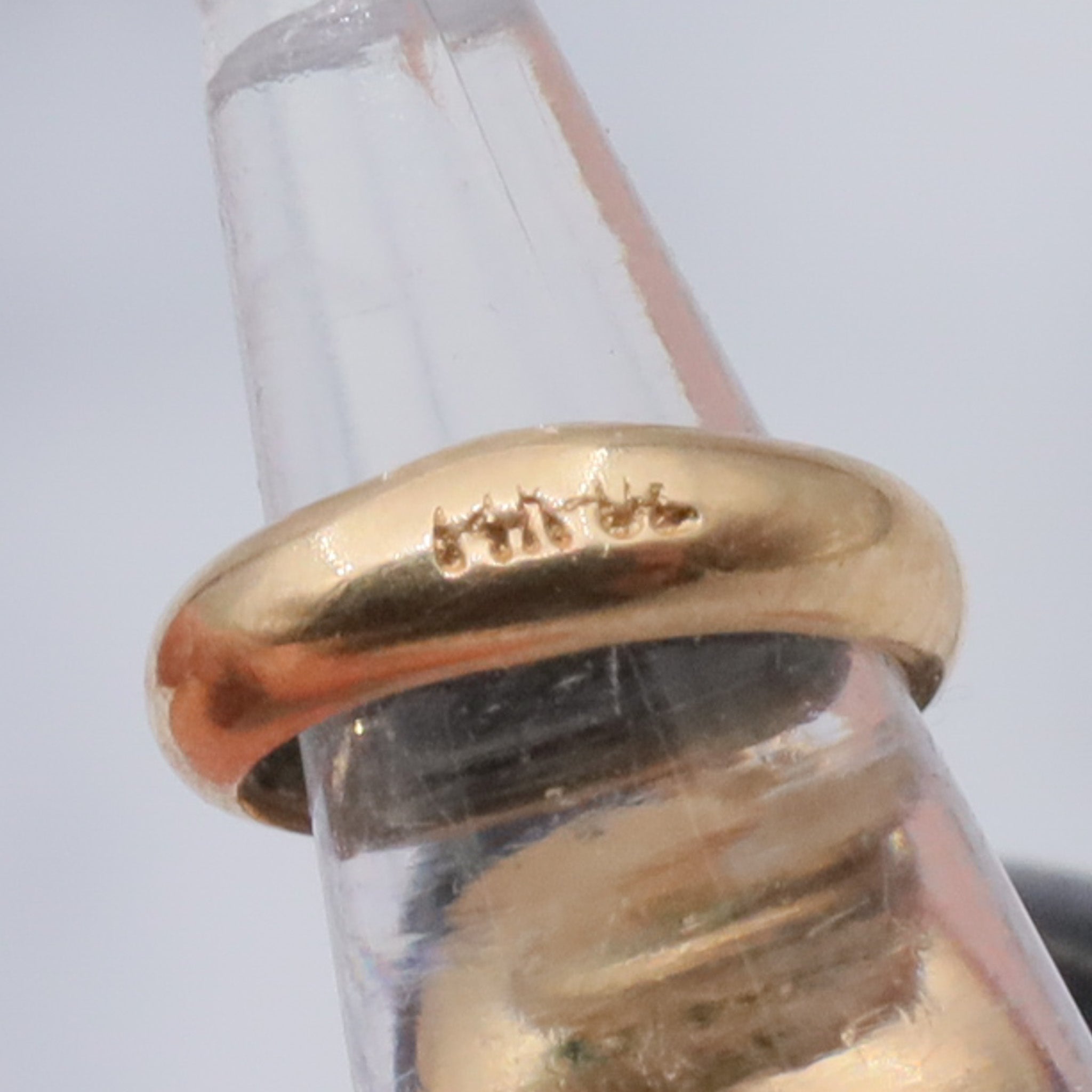 Vintage 14k gold & black cloissone enamel bead pendant