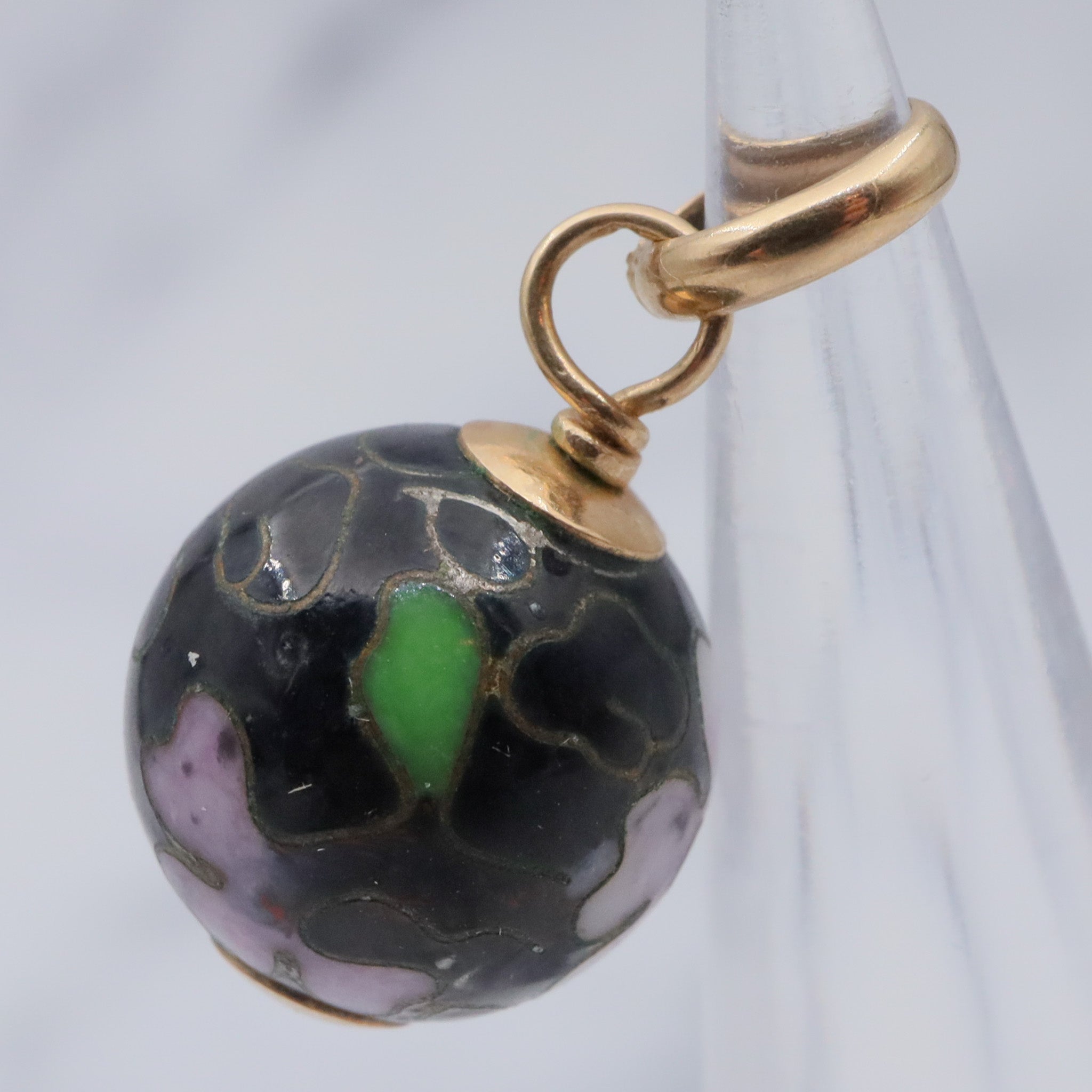 Vintage 14k gold & black cloissone enamel bead pendant