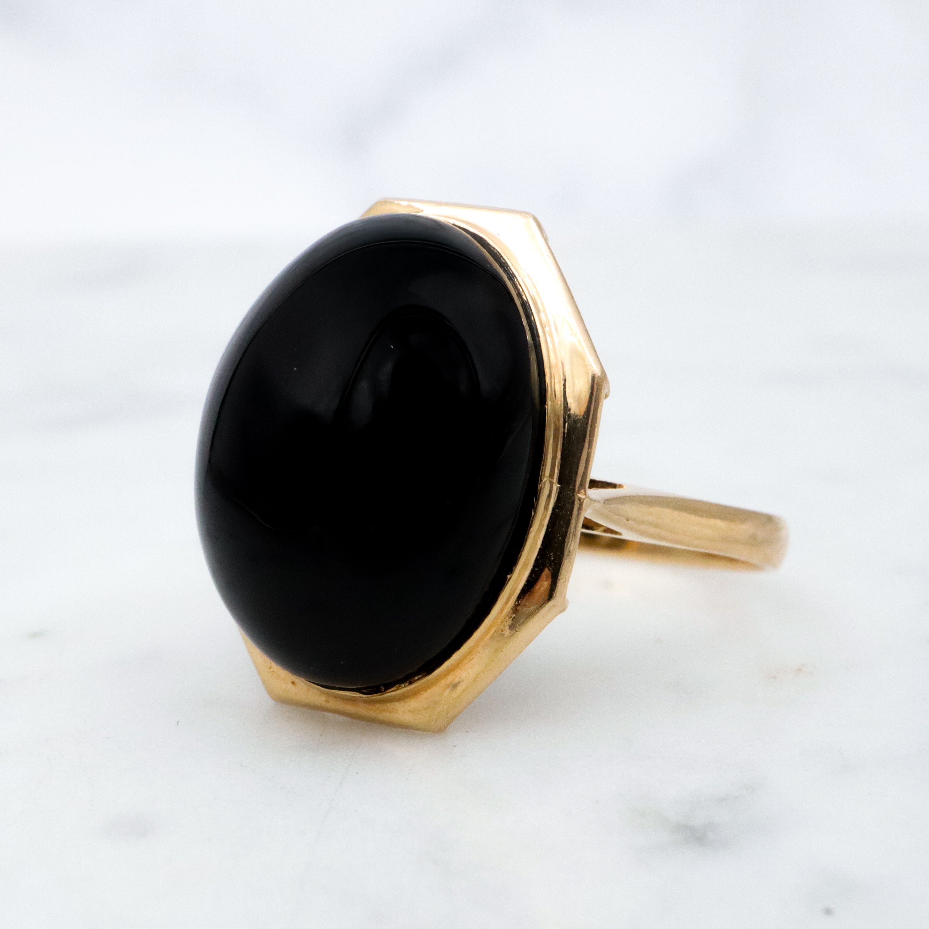 Mid Century 14k gold hexagonal framed onyx cabochon ring, size 7