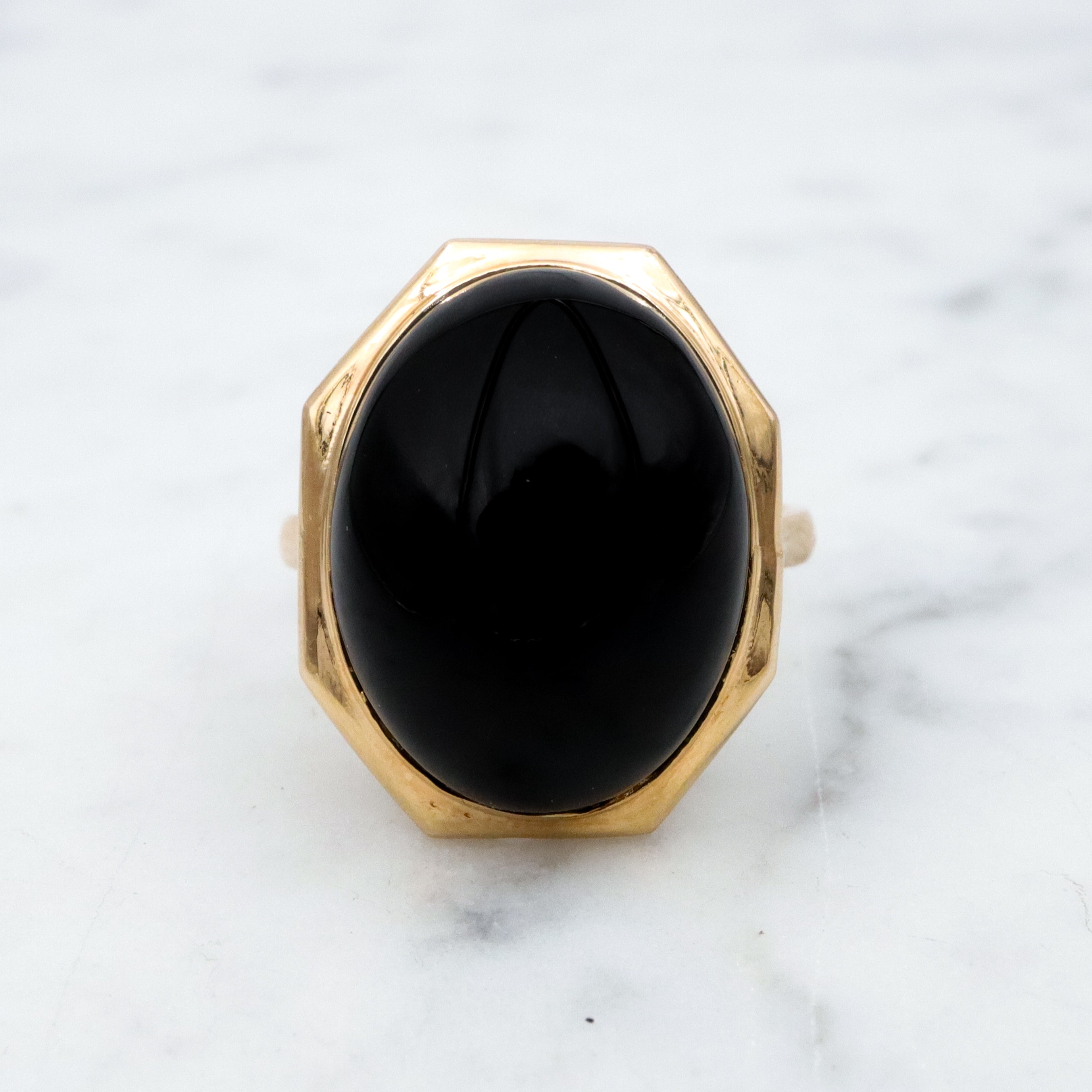 Mid Century 14k gold hexagonal framed onyx cabochon ring, size 7