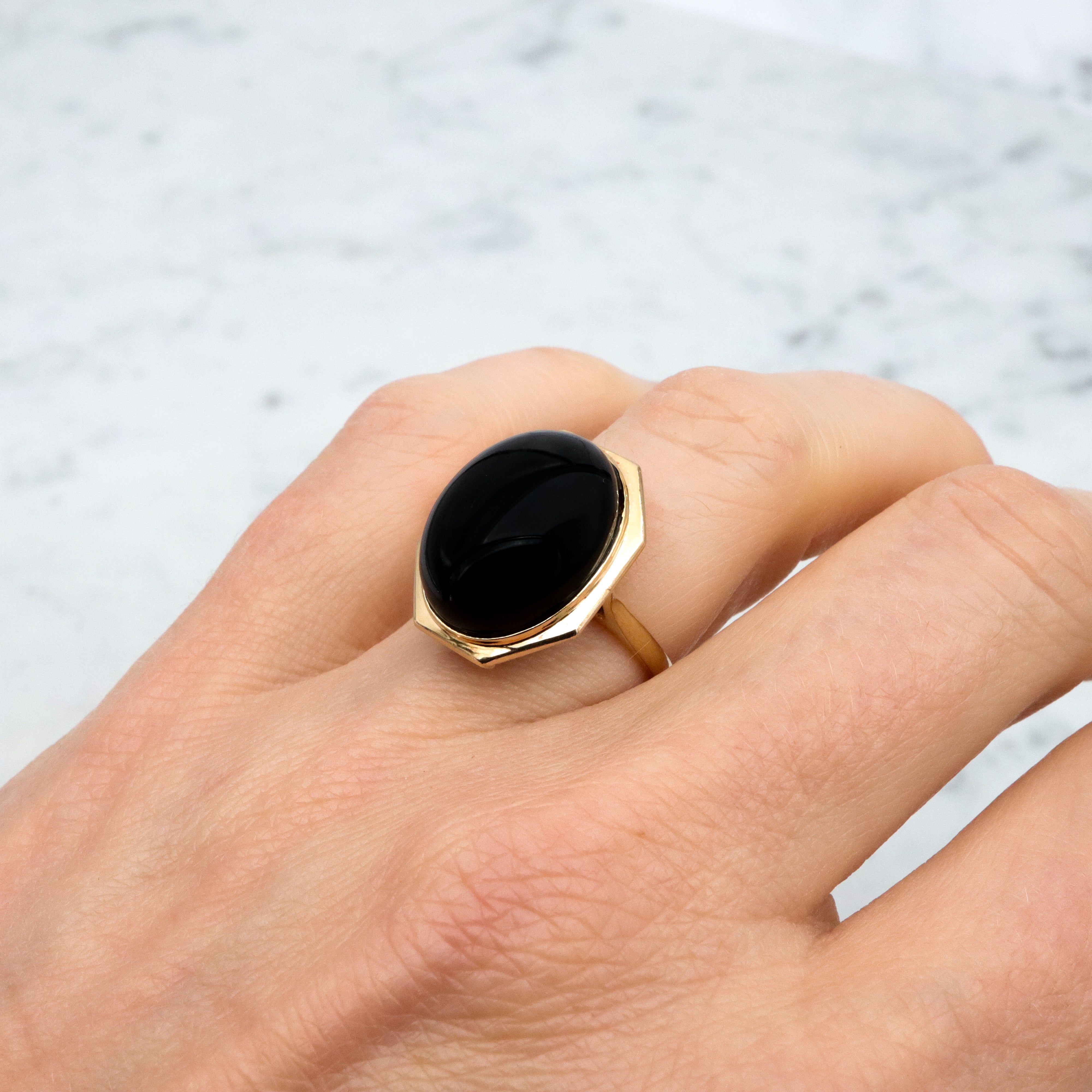 Mid Century 14k gold hexagonal framed onyx cabochon ring, size 7