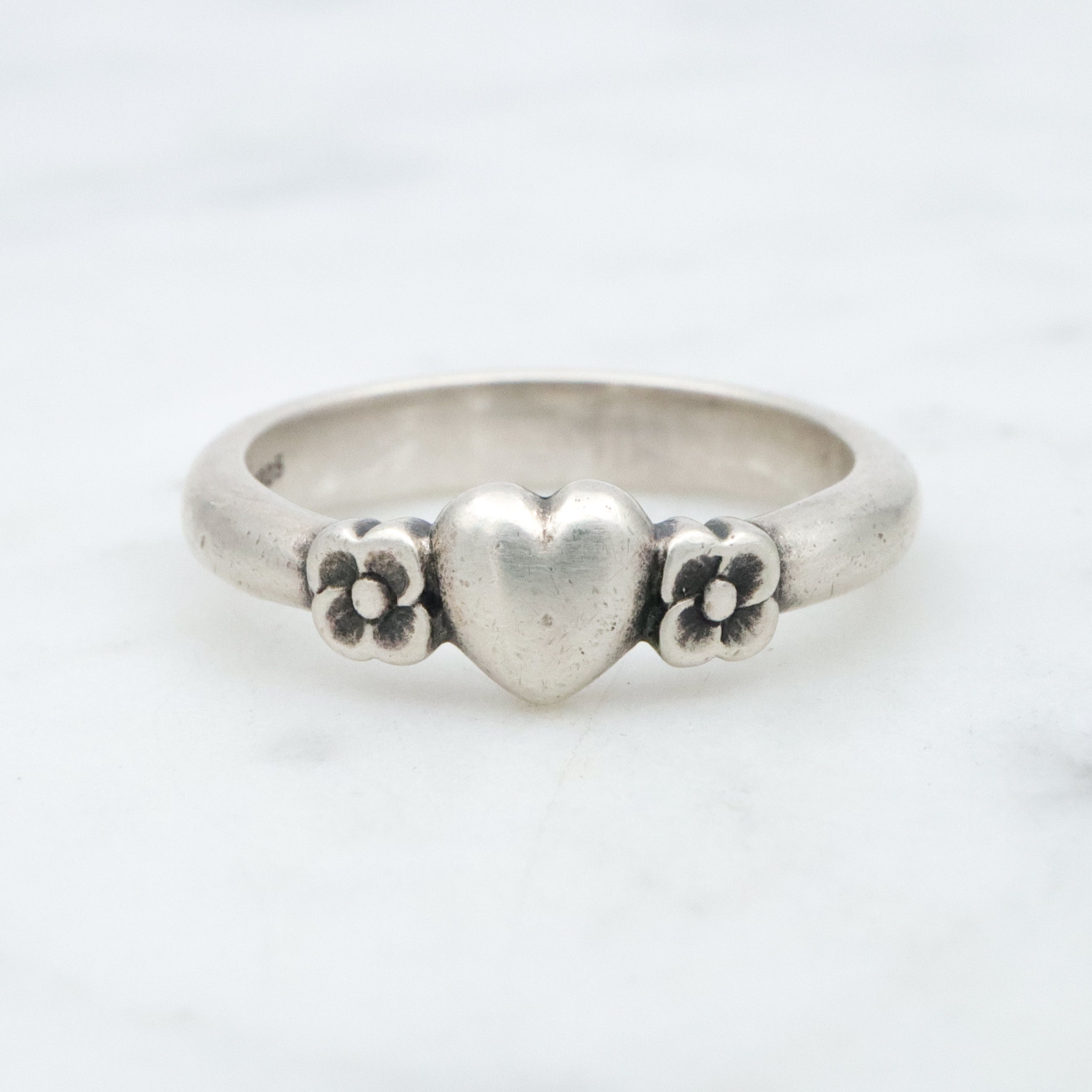 Retired James Avery heart & forget me not flower sterling ring, size 4.5
