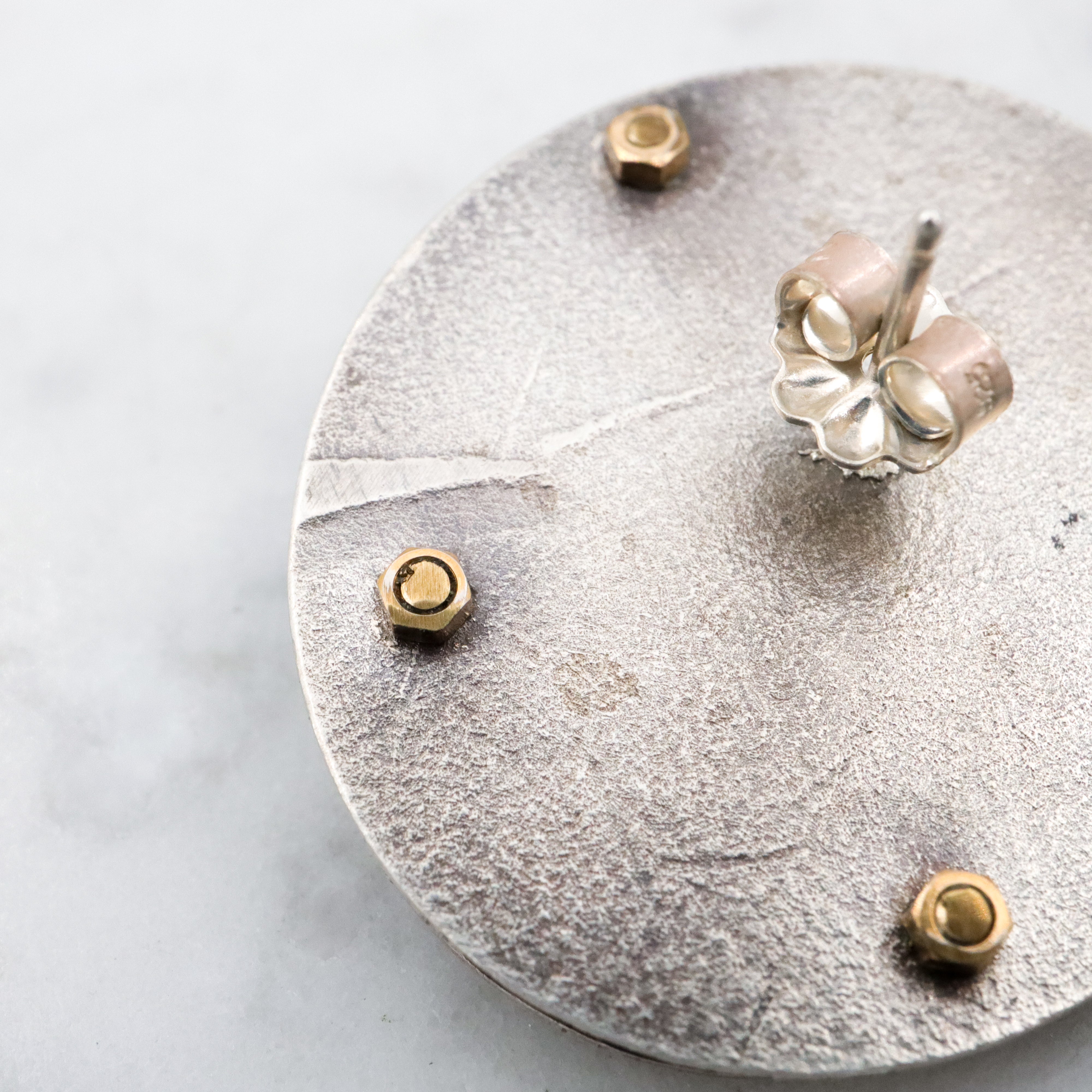 Vintage handmade Modernist sterling & lapis disc earrings with brass rivets