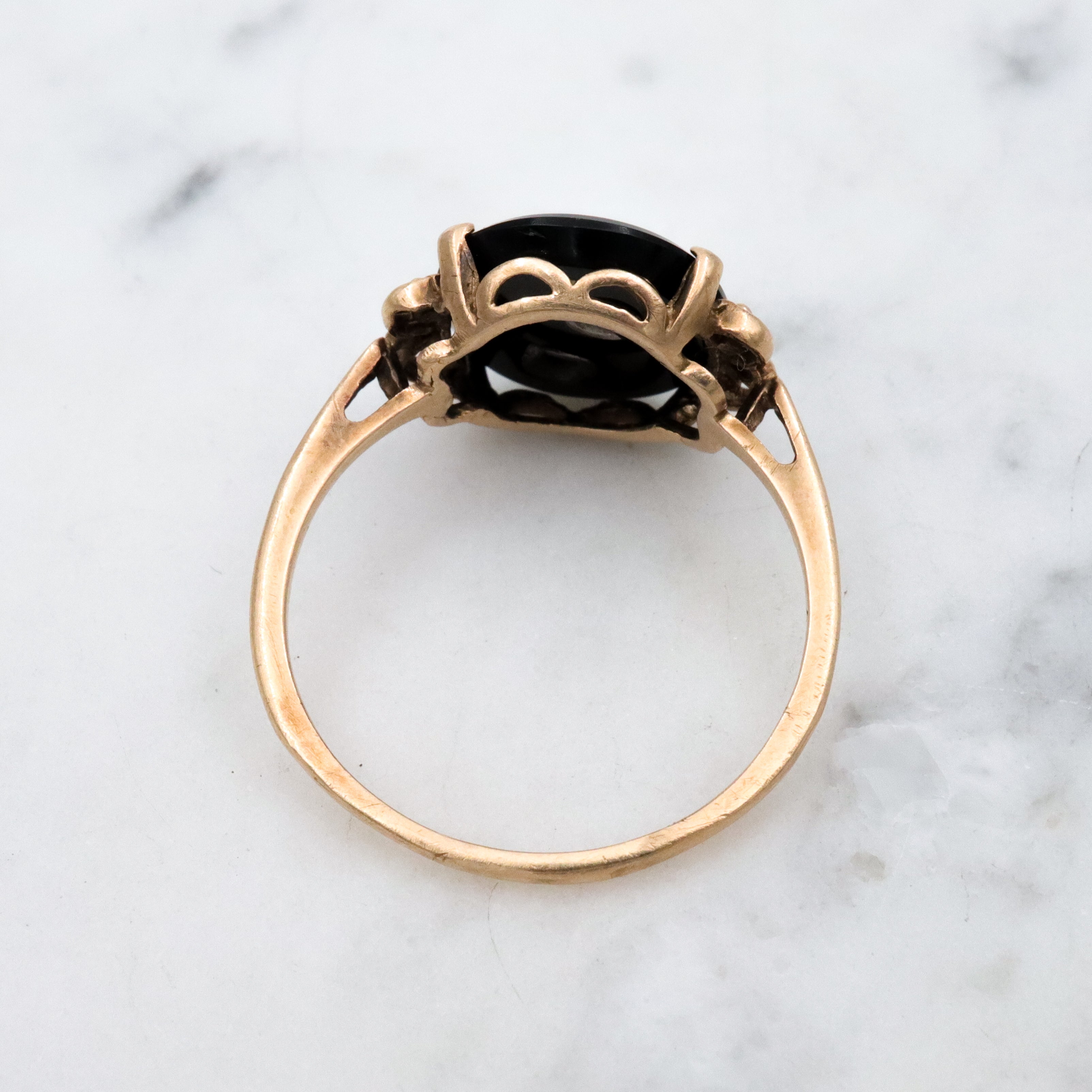 MCM 14k gold diamond Eastern Star onyx ring, size 9.5