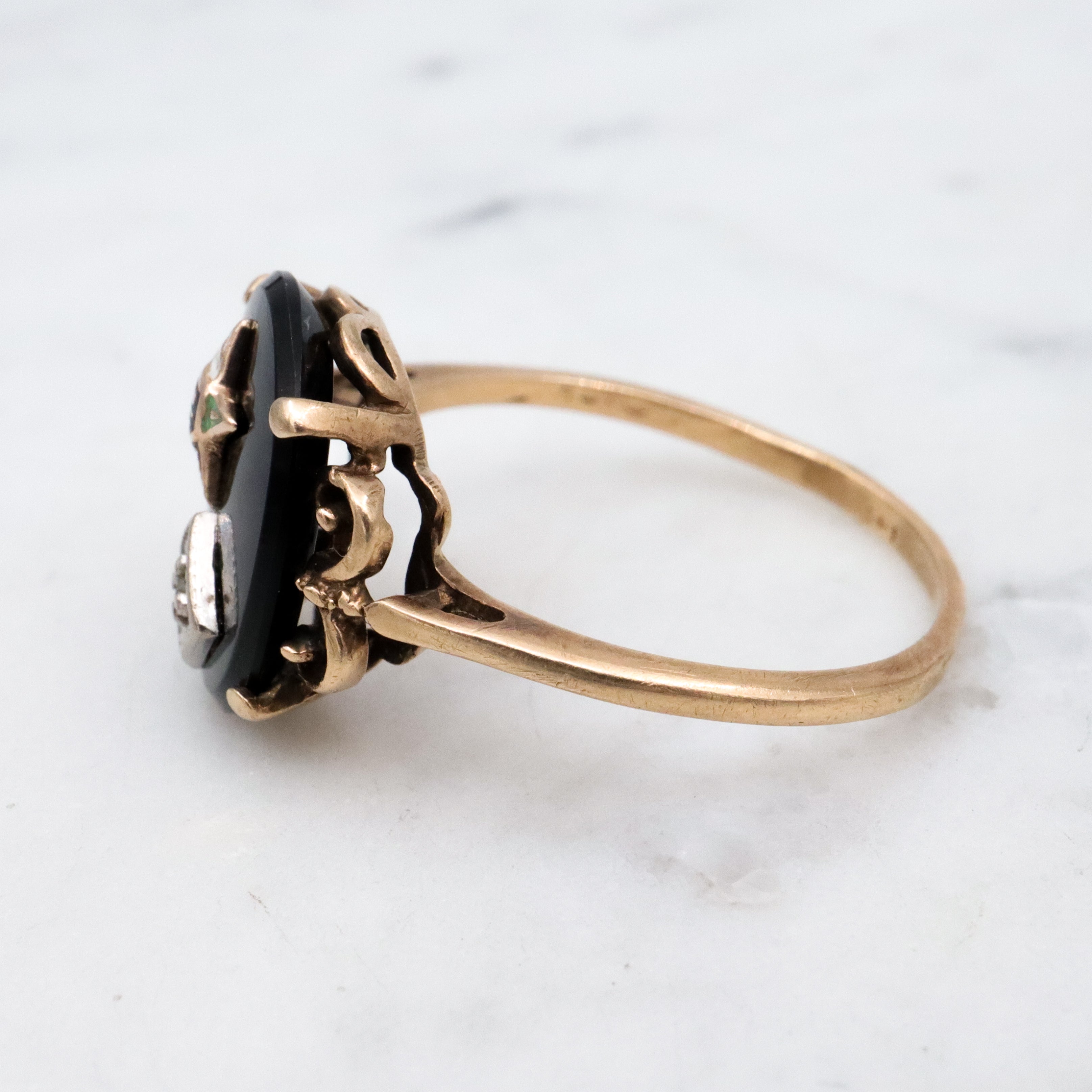 MCM 14k gold diamond Eastern Star onyx ring, size 9.5