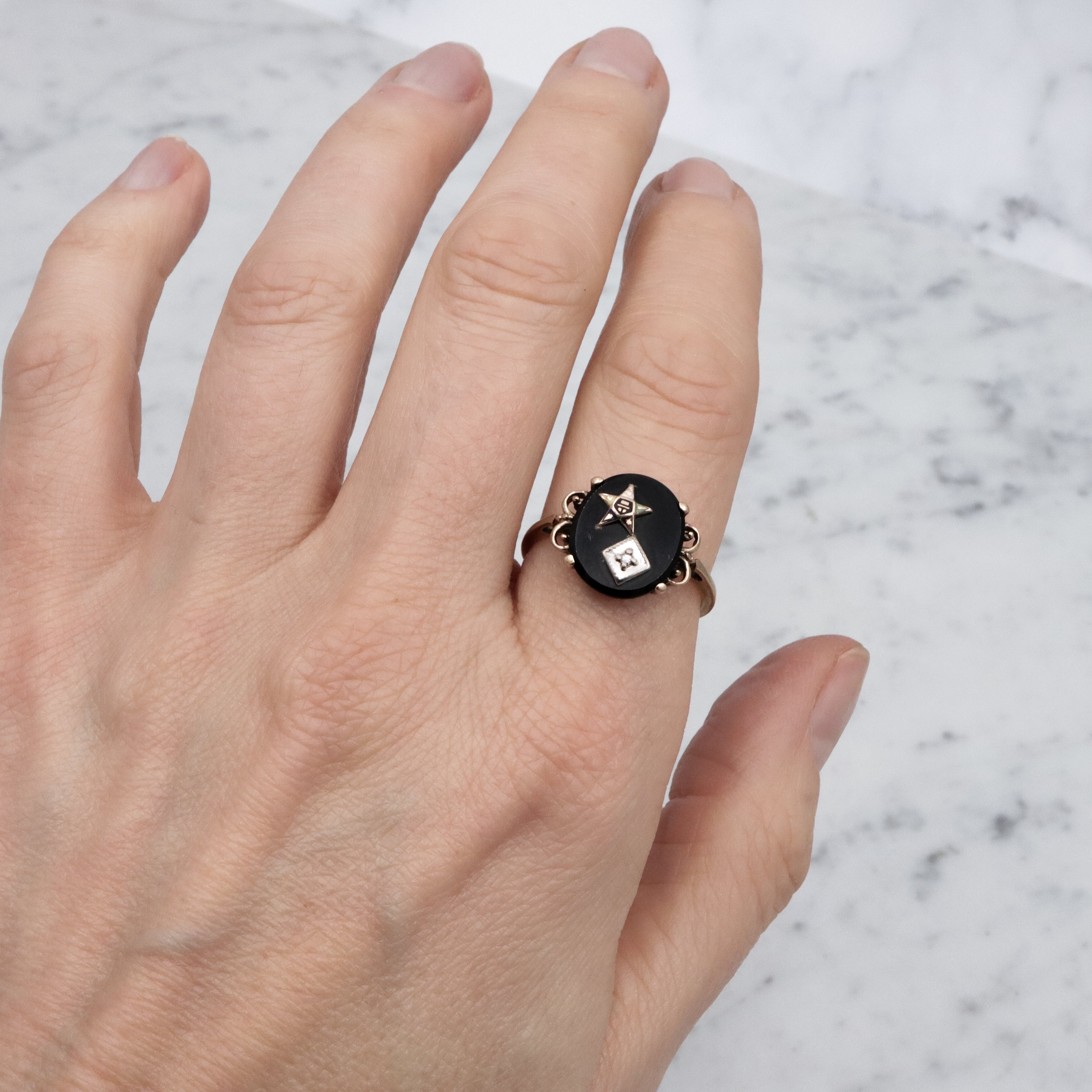 MCM 14k gold diamond Eastern Star onyx ring, size 9.5