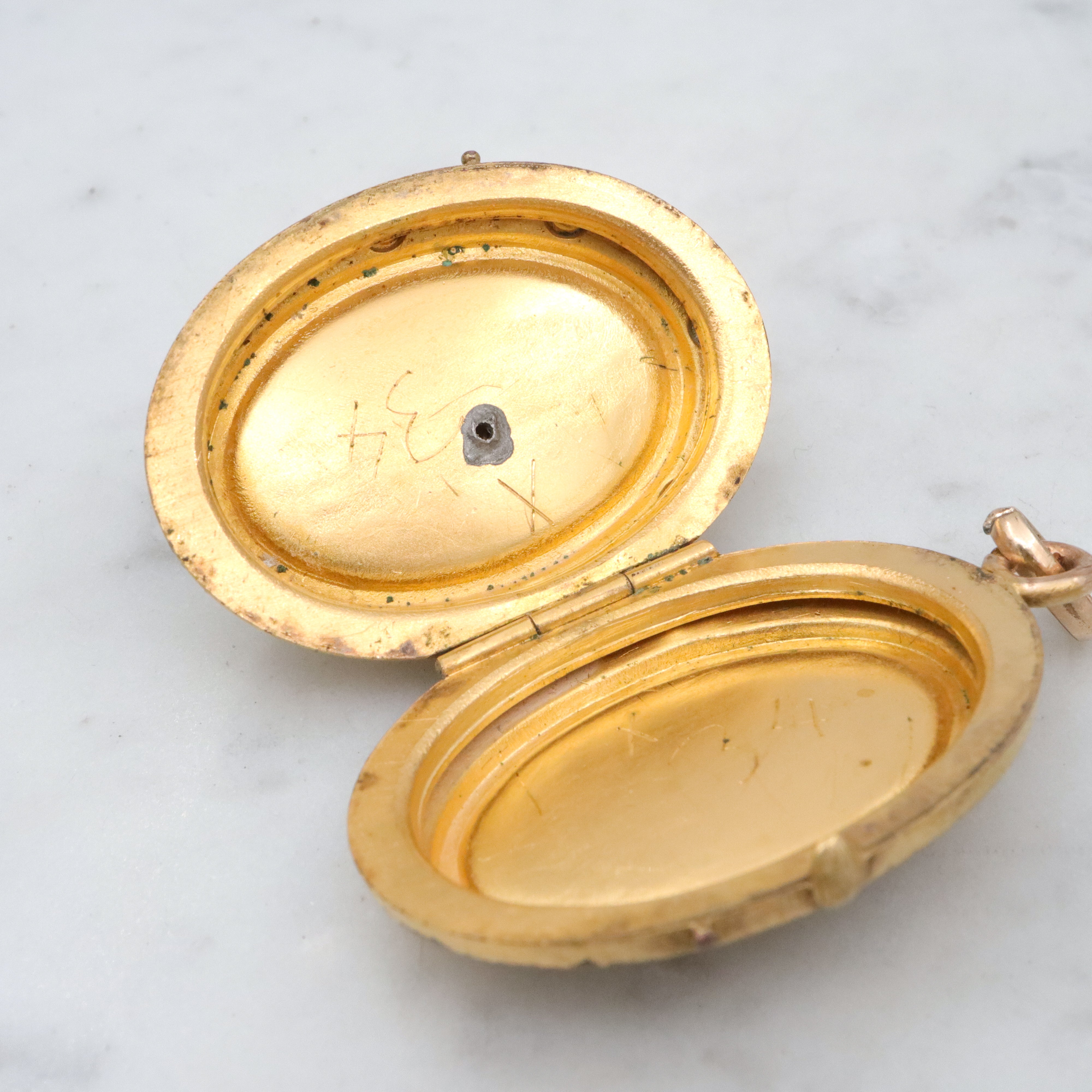 Antique Victorian gold filled & gilt metal Etruscan Revival locket pendant