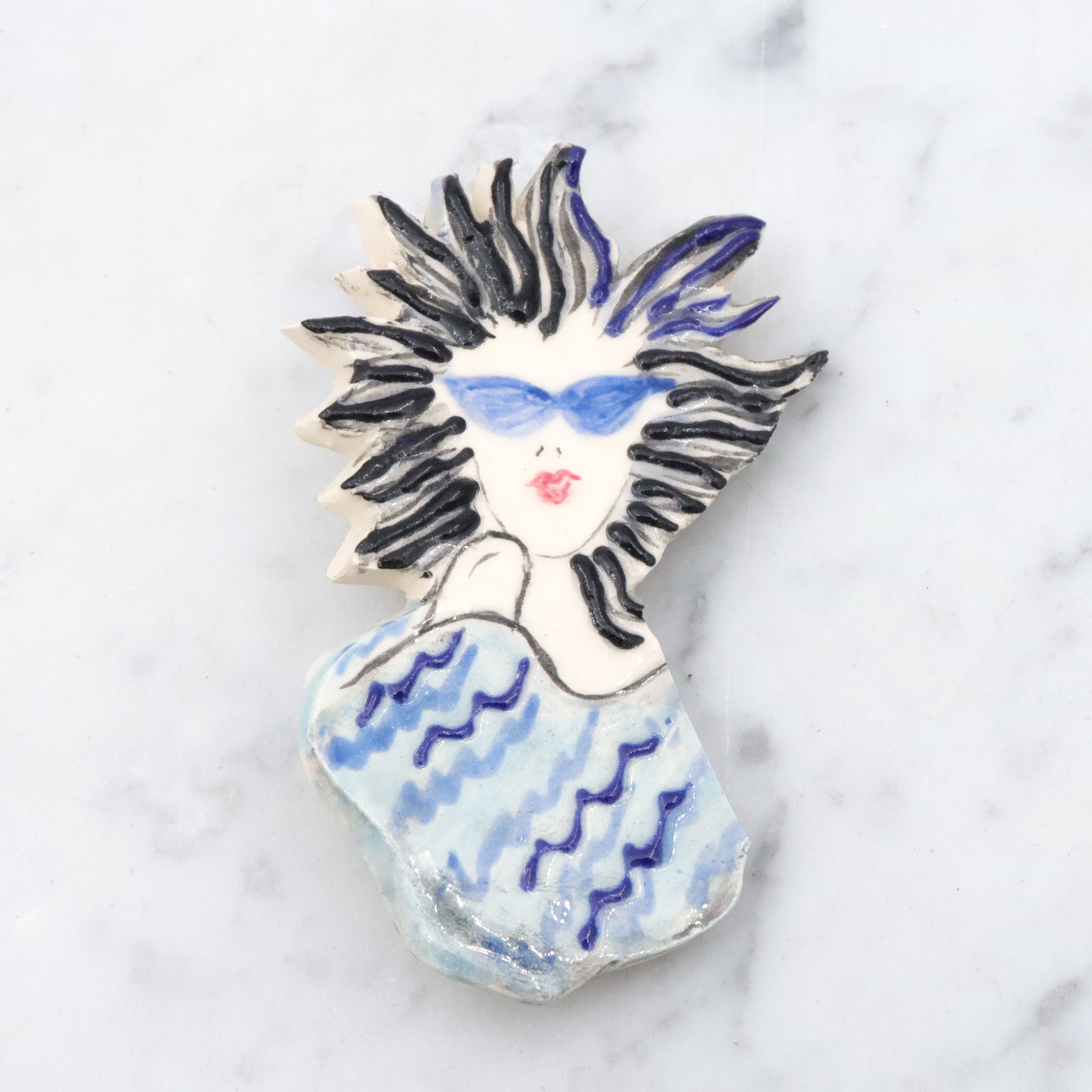 Retro handmade painted ceramic blue & white lady brooch