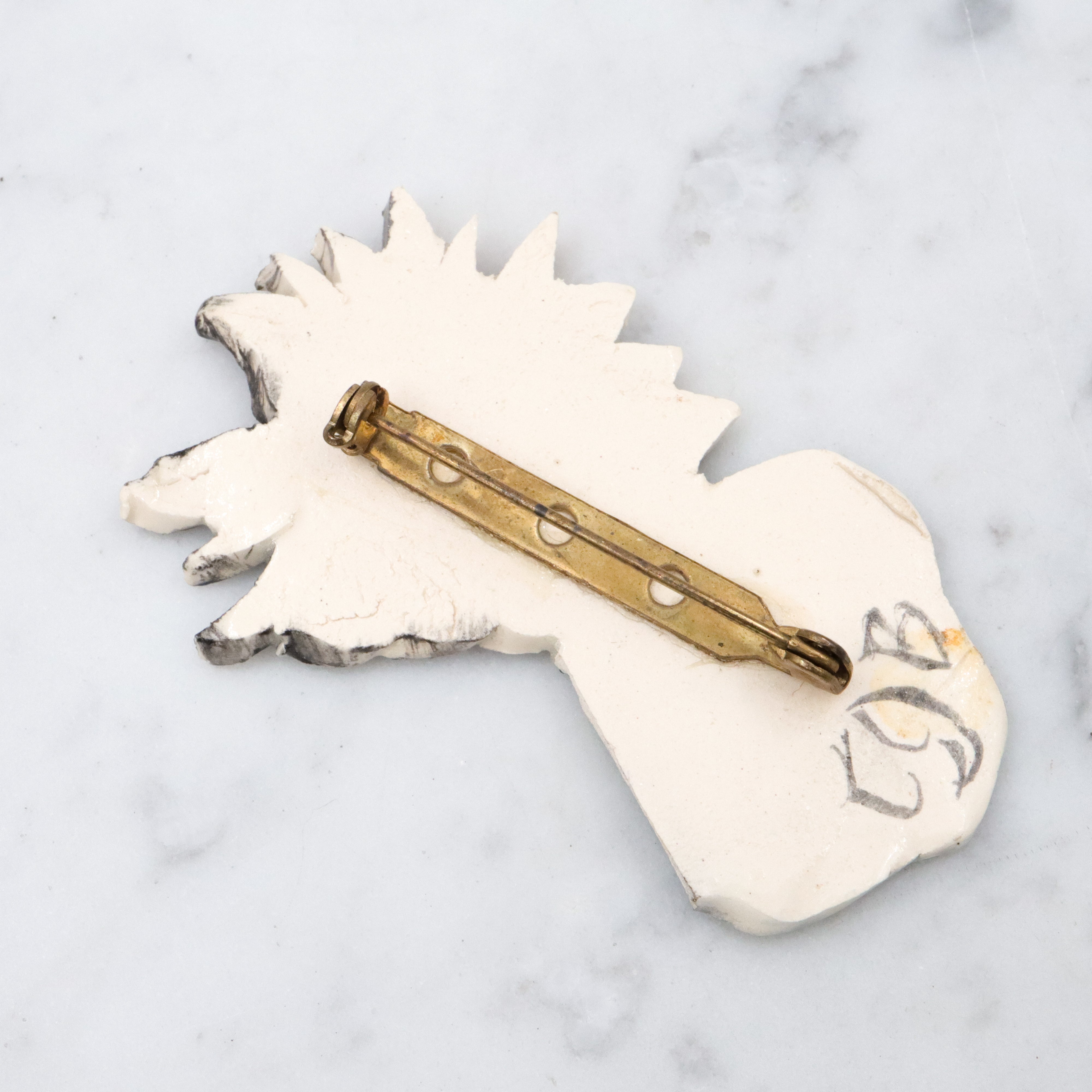 Retro handmade painted ceramic blue & white lady brooch