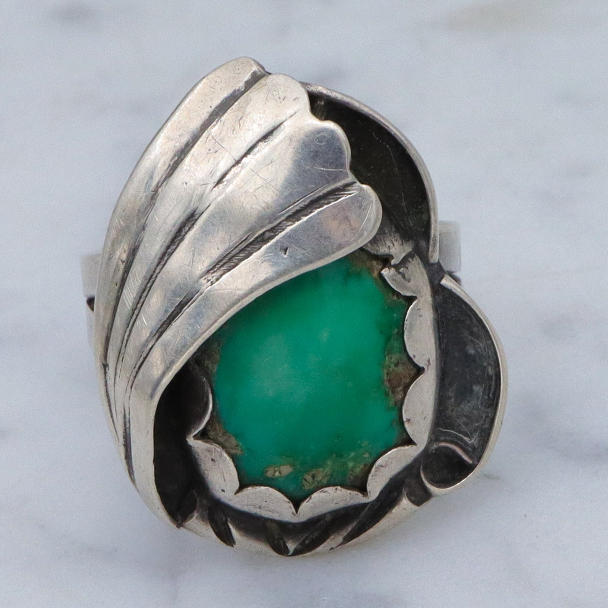 **ON RESERVE**  Antique Navajo sterling & green turquoise ring, sz 8
