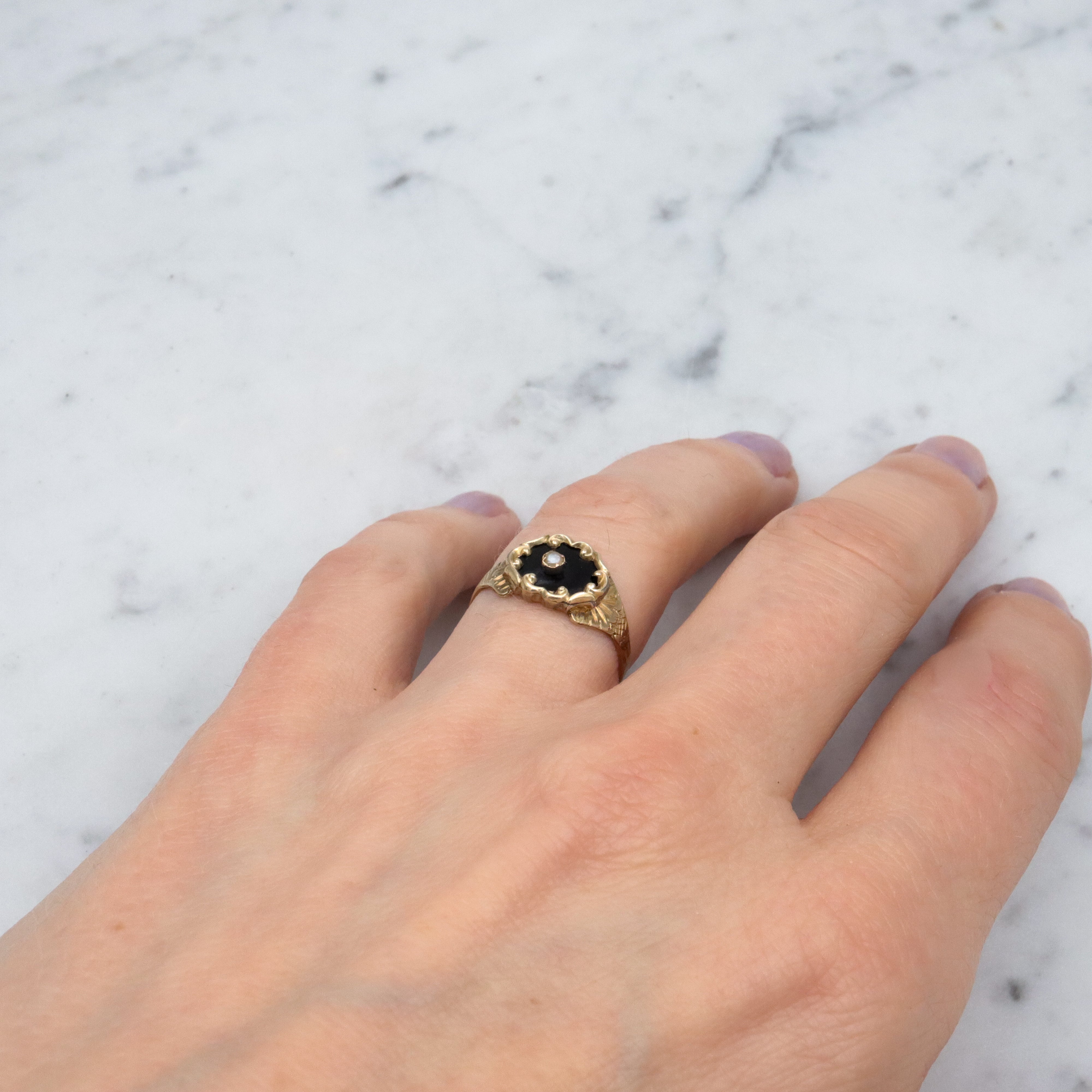 Antique Victorian 10k black enamel & pearl mourning ring, size 6.5