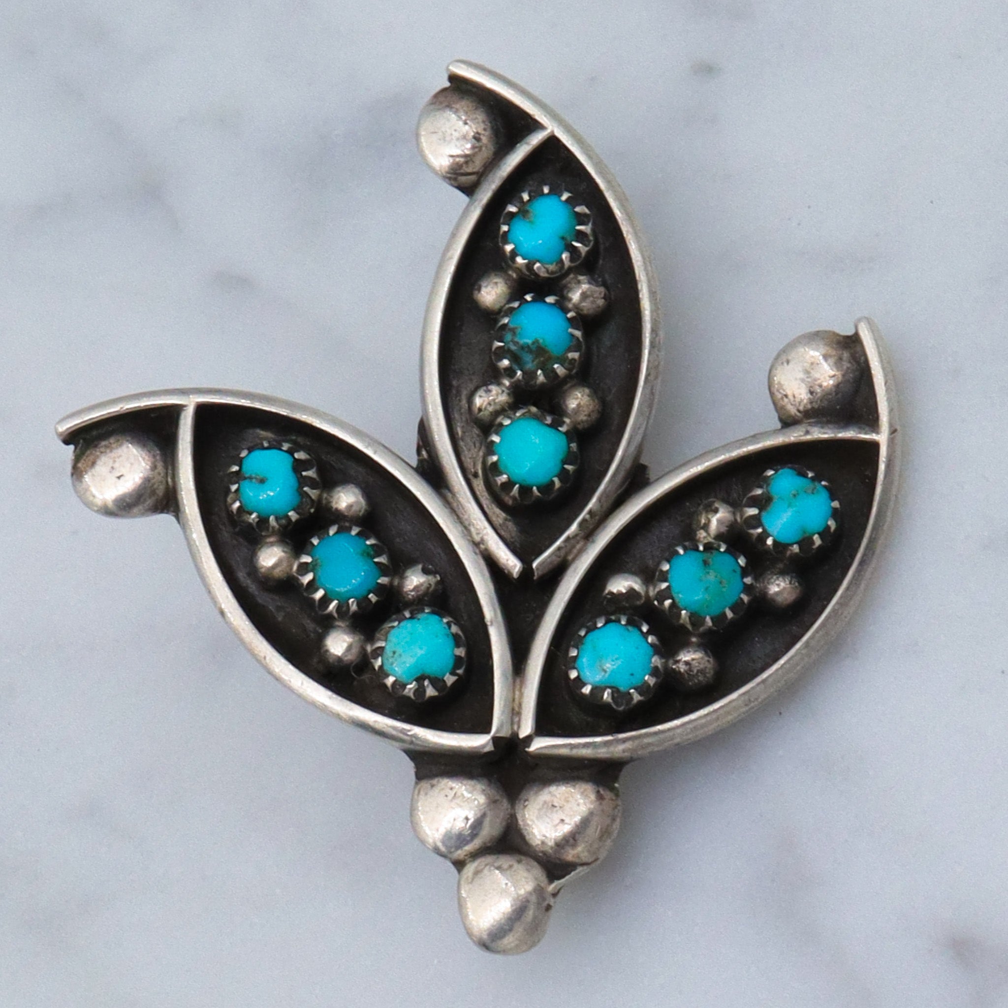 Vintage Zuni sterling & turquoise petit point cactus flower brooch