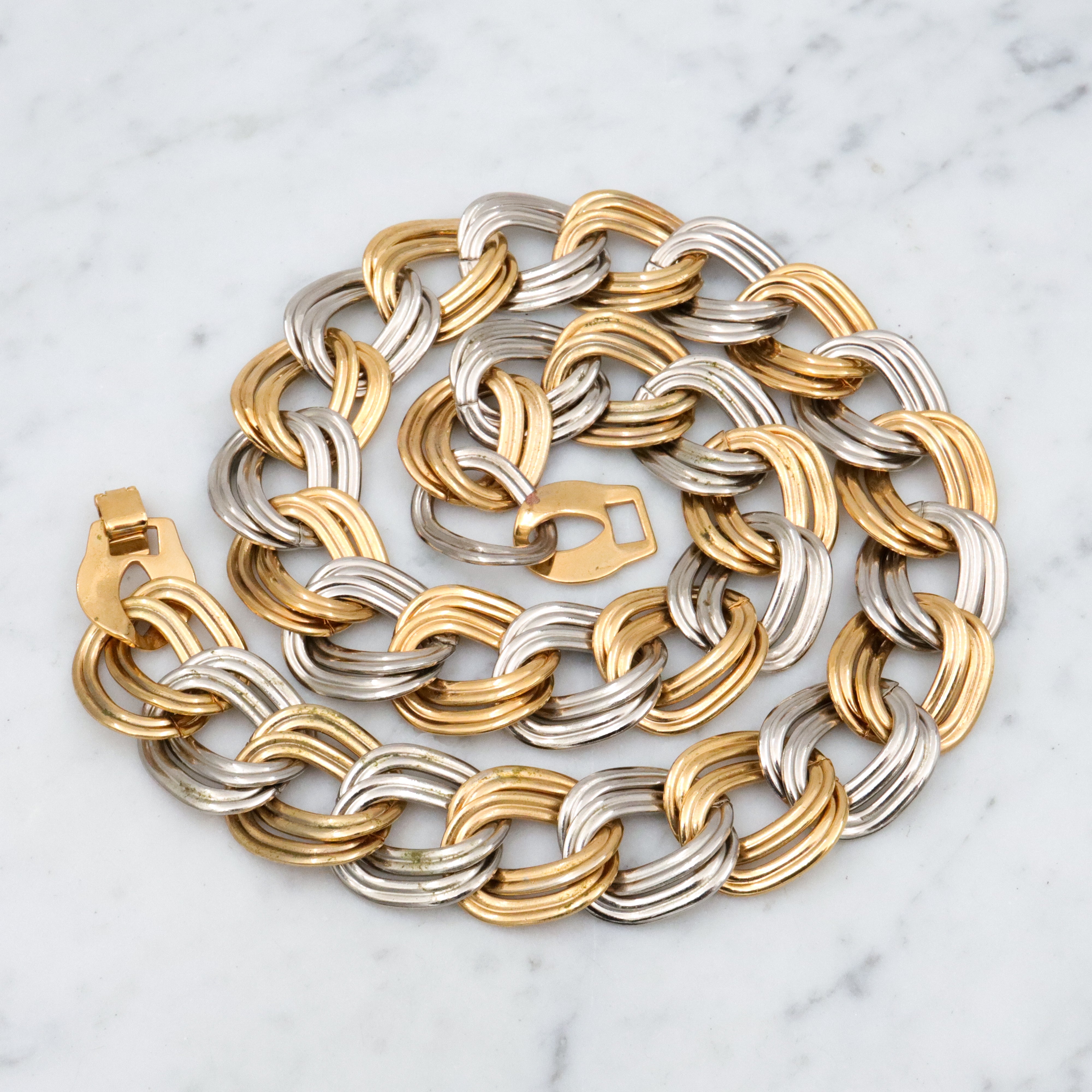 Retro chunky two-tone curb link chain, 18.5"