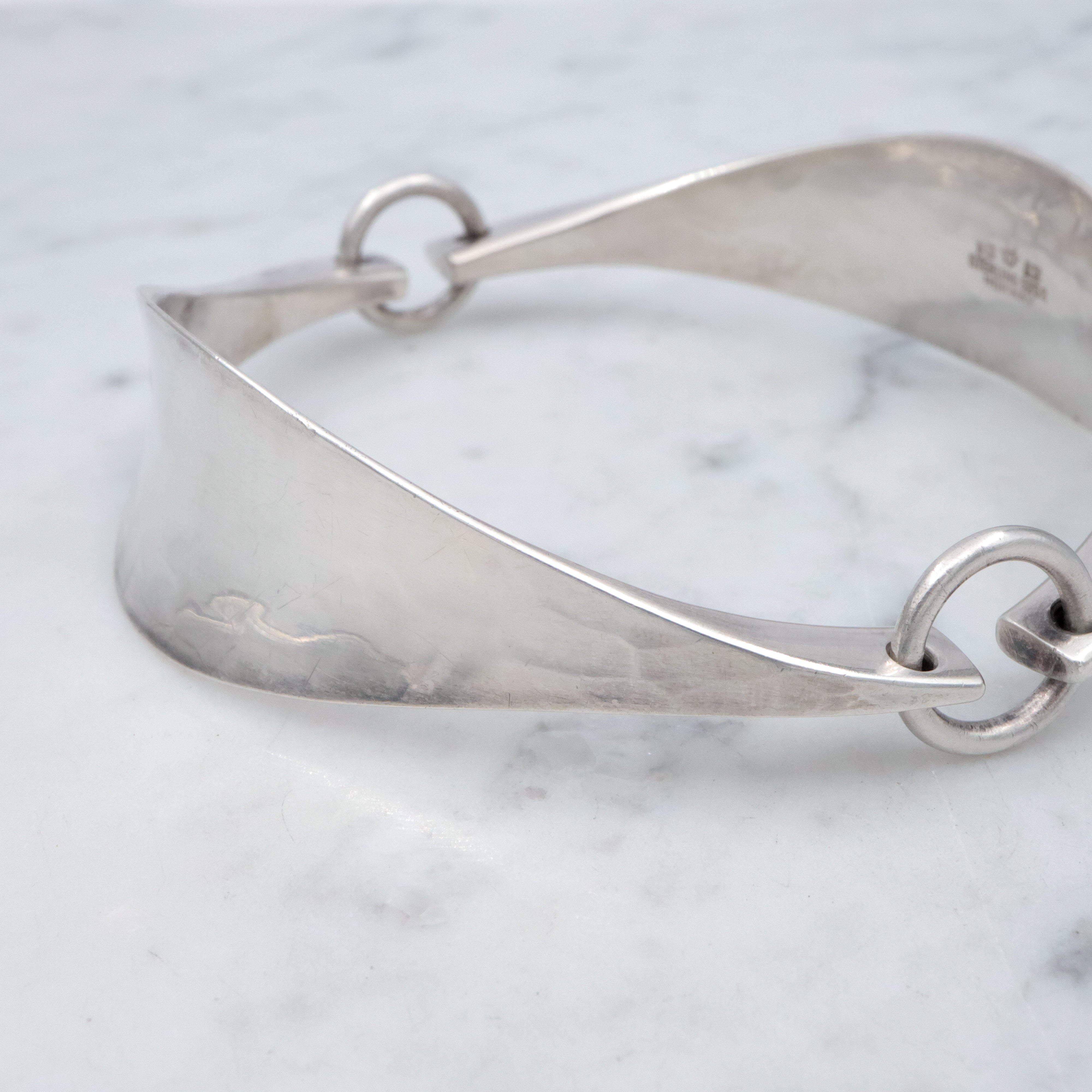 Mid Century Plus Designs Ragnar Hansen hammered sterling bangle bracelet