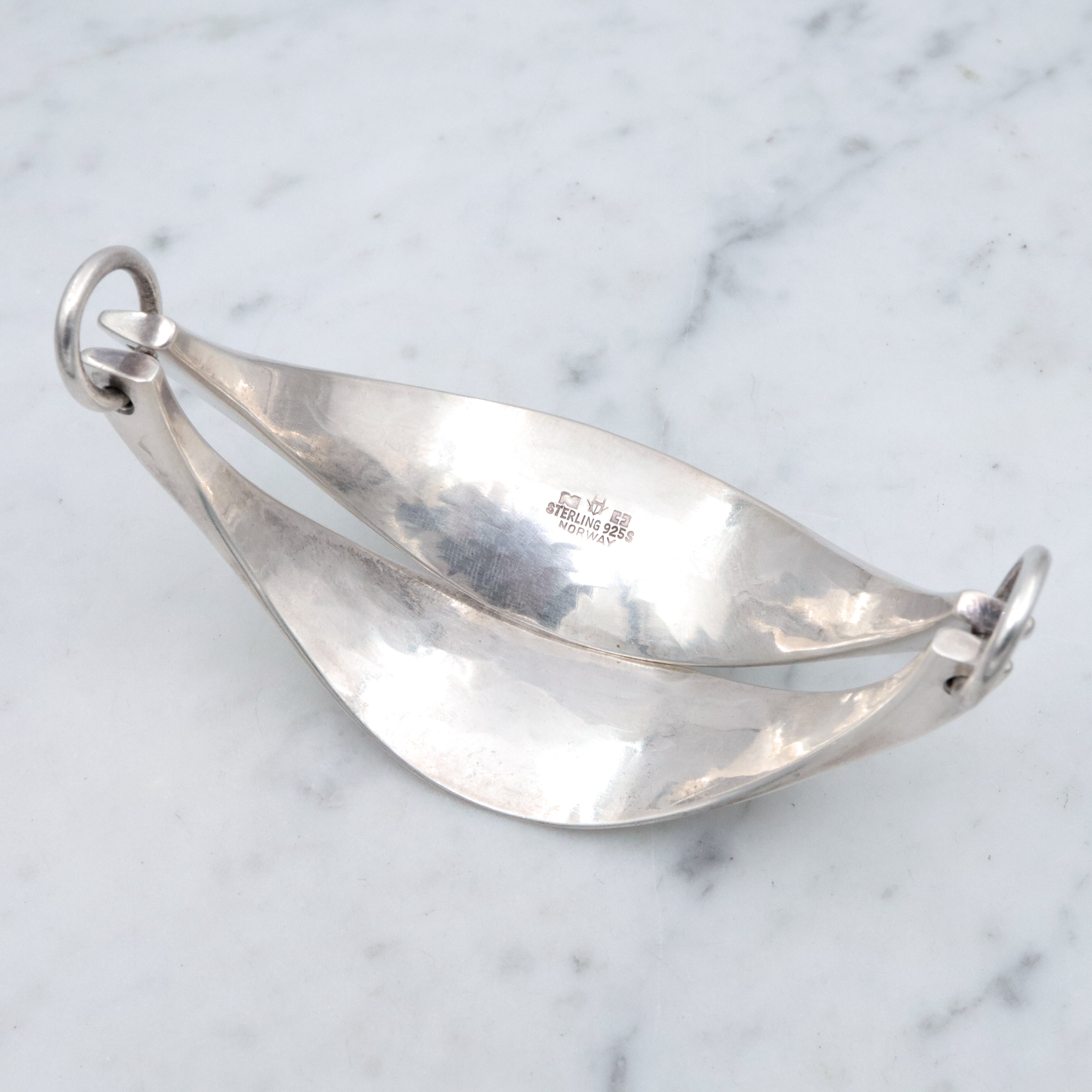 Mid Century Plus Designs Ragnar Hansen hammered sterling bangle bracelet