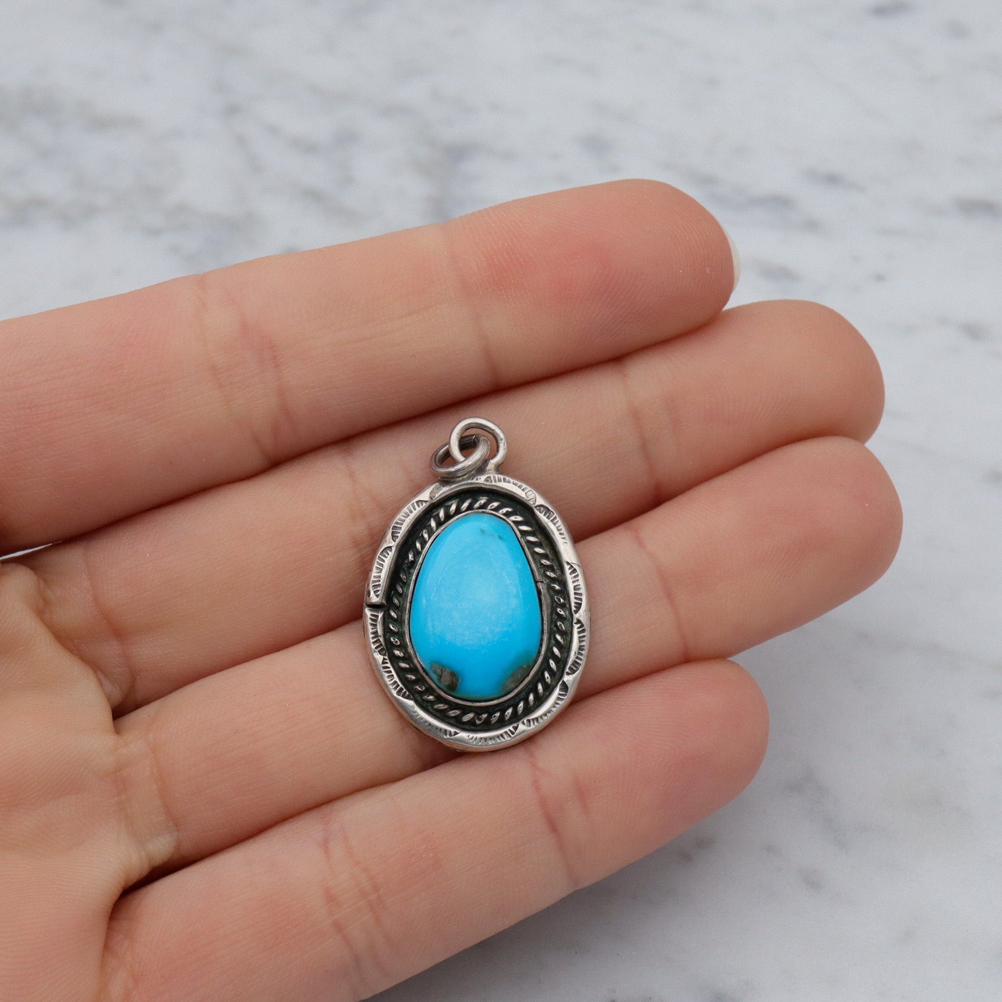 Vintage Navajo sterling & turquoise pendant