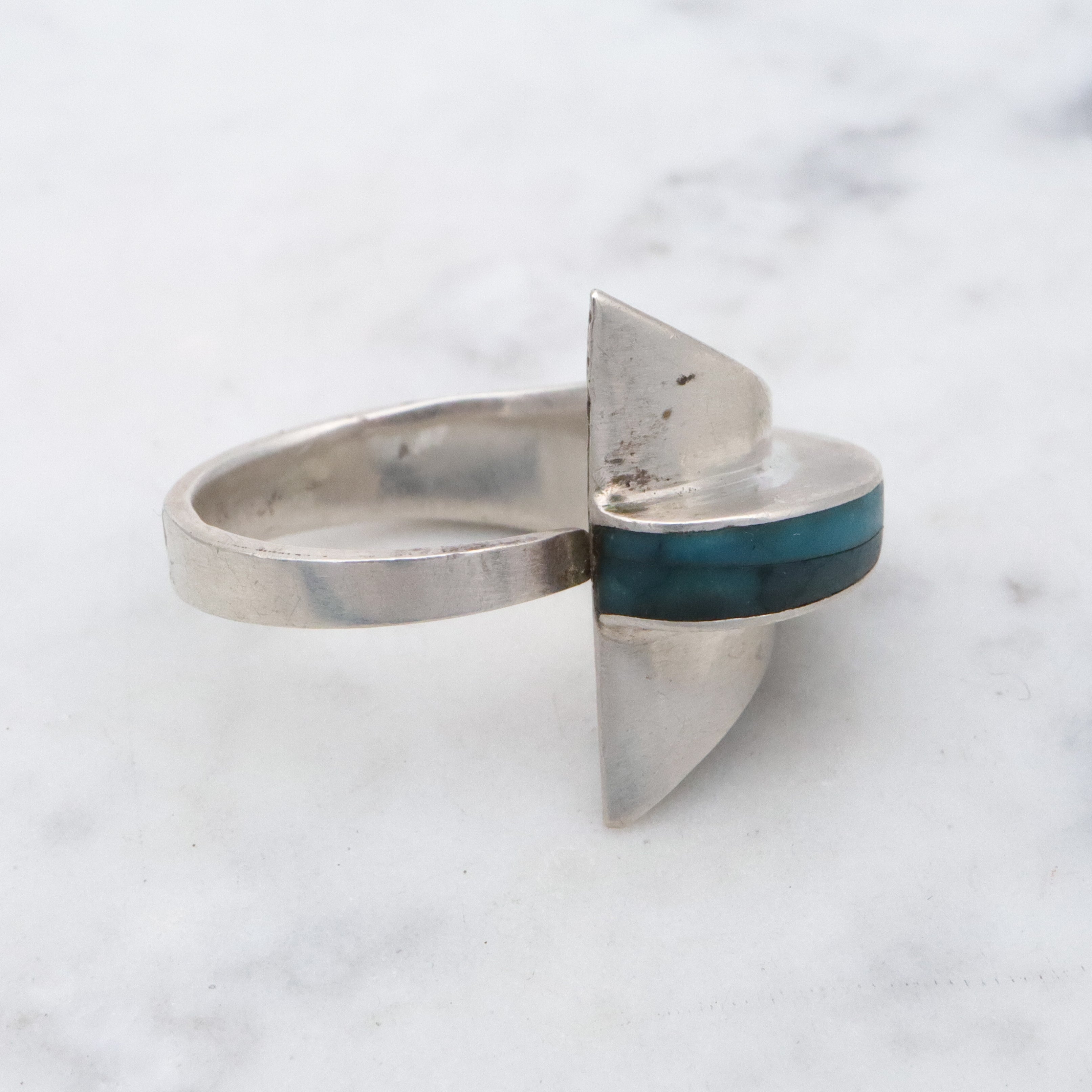 Vintage Mexican Modern turquoise inlay sterling wrap ring, size 7.5 adjustable