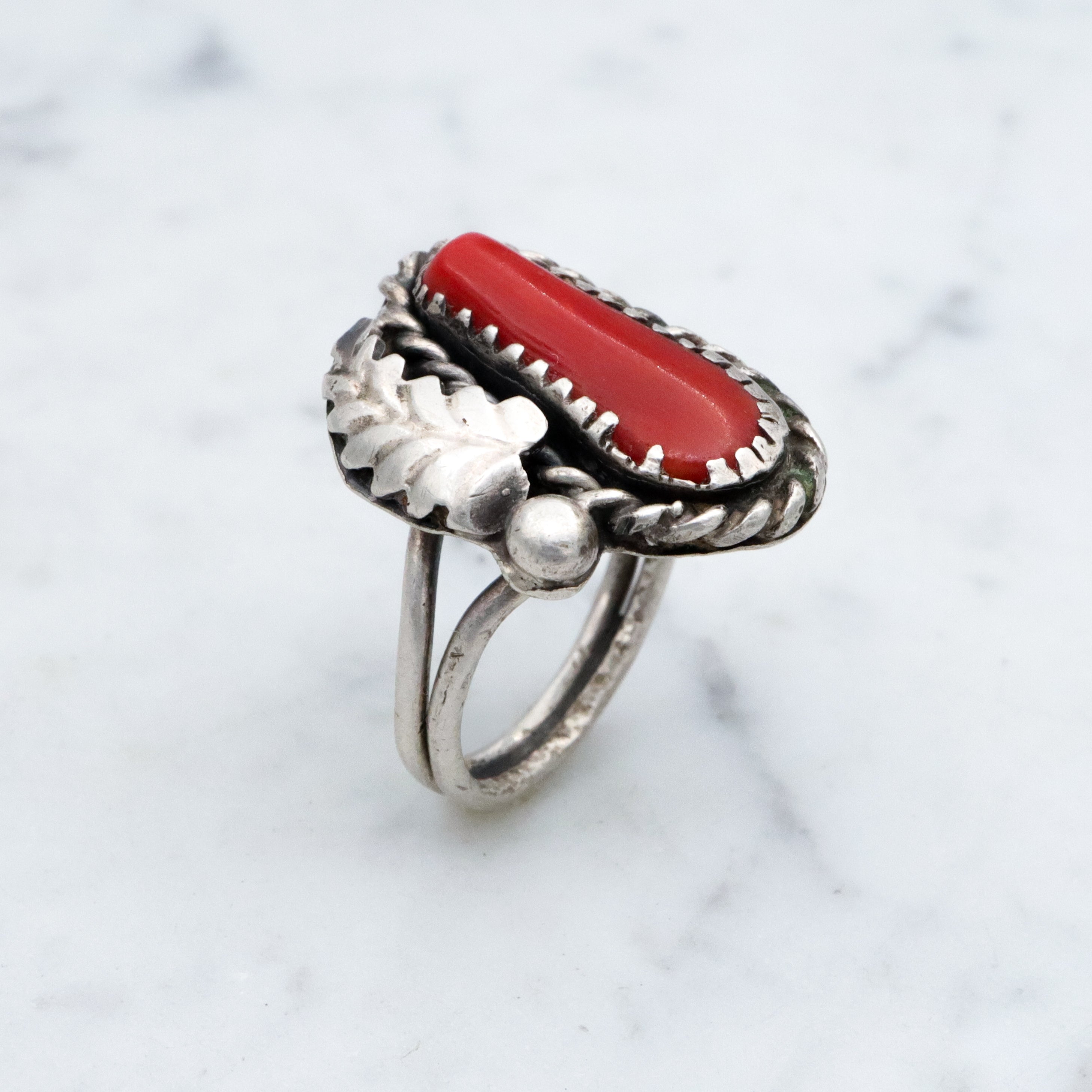 Vintage Navajo sterling coral leaf ring, size 4.5