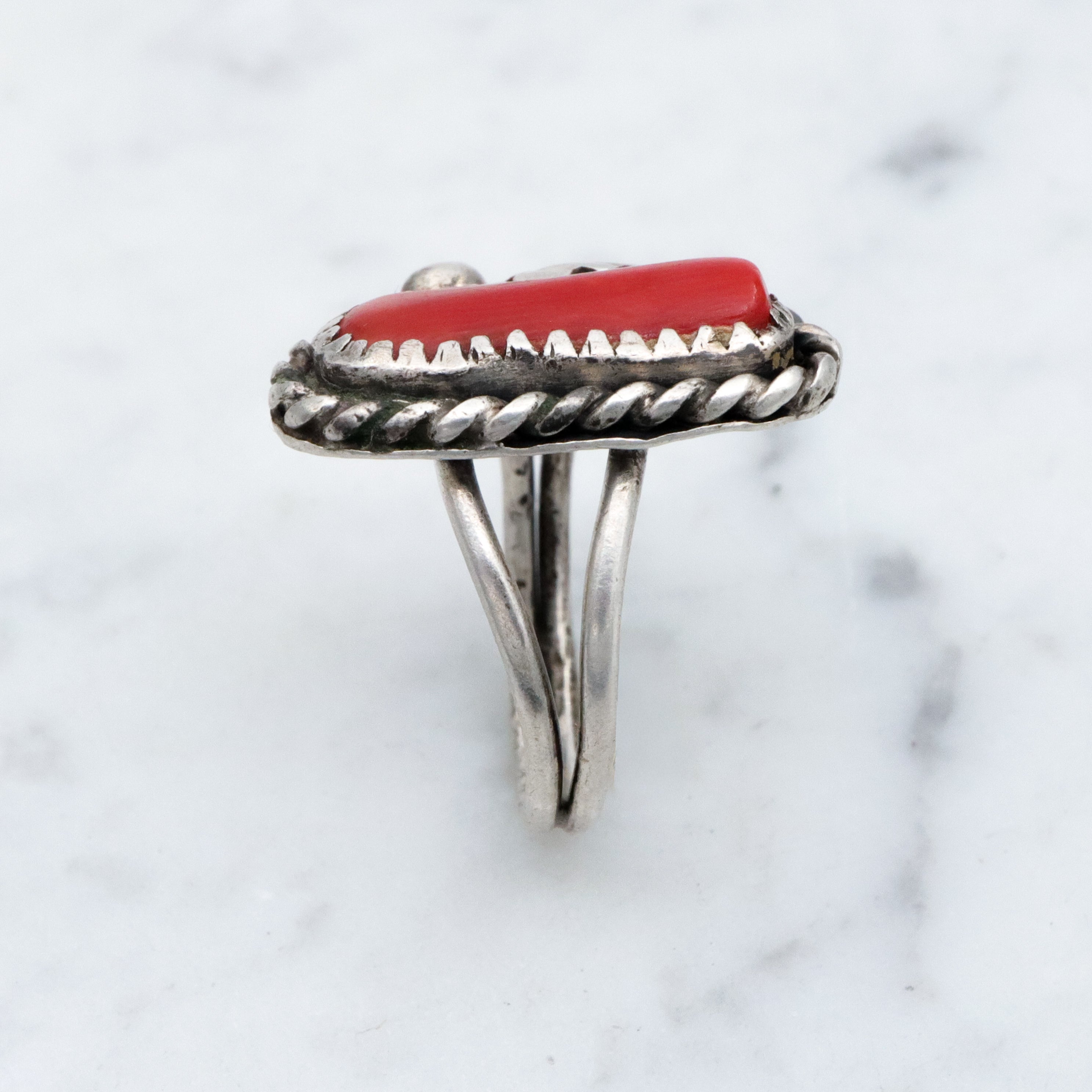 Vintage Navajo sterling coral leaf ring, size 4.5