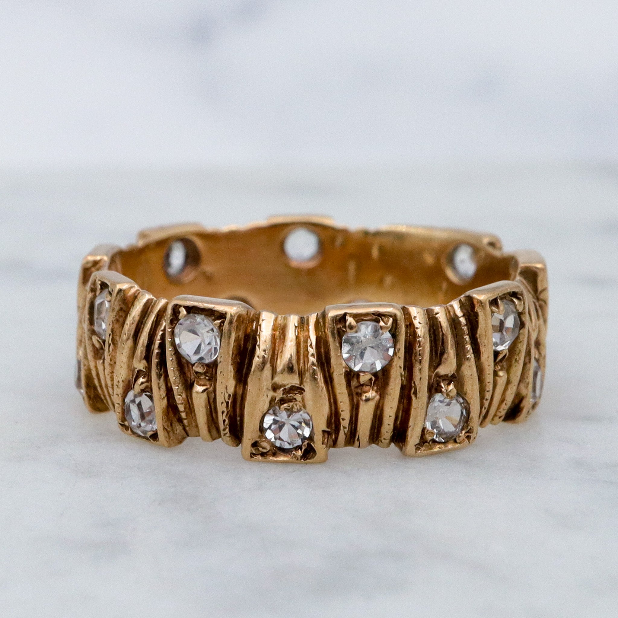 Brutalist style English 9k gold & quartz textured band, sz 5.5