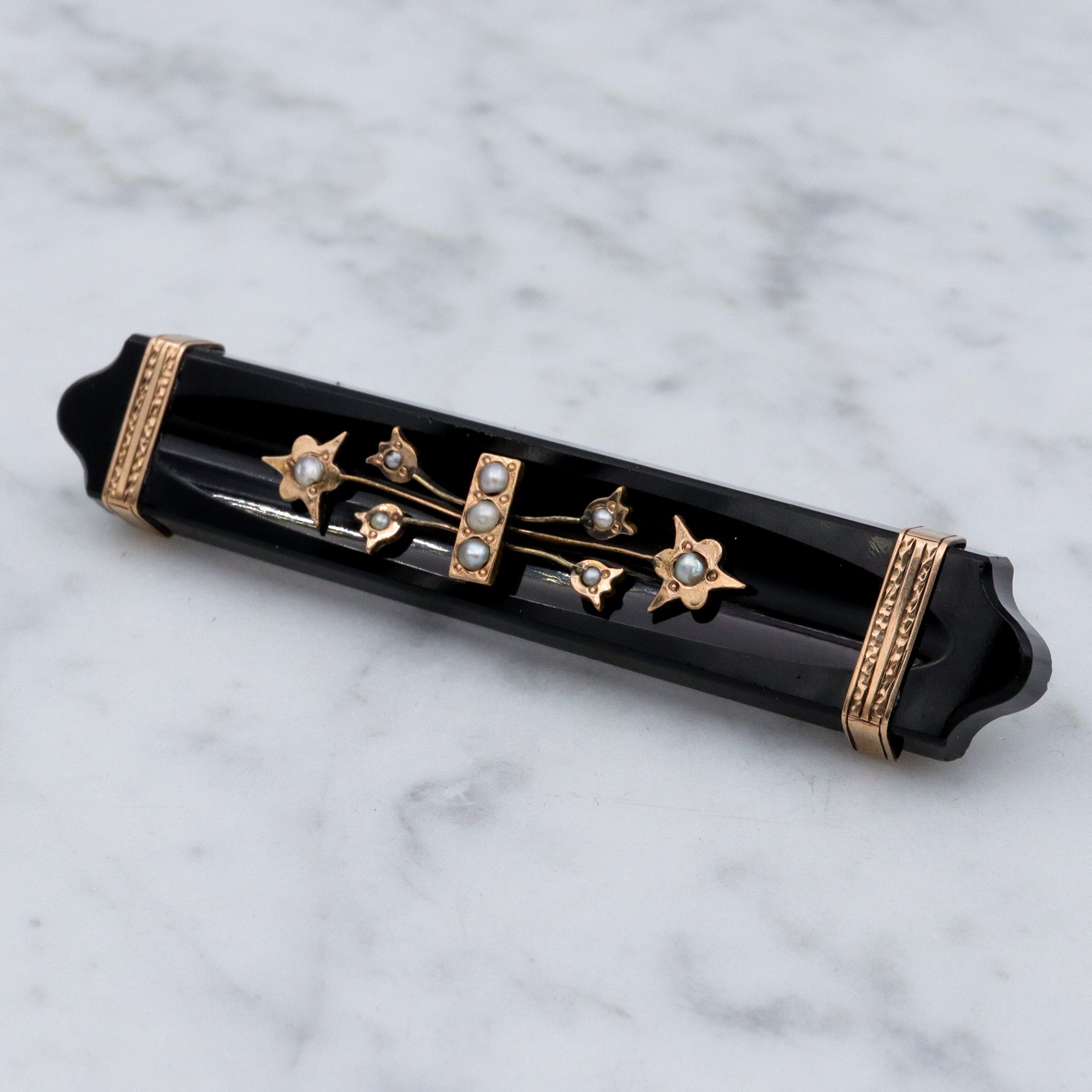 Antique Victorian carved jet & pearl 10k gold mourning bar brooch