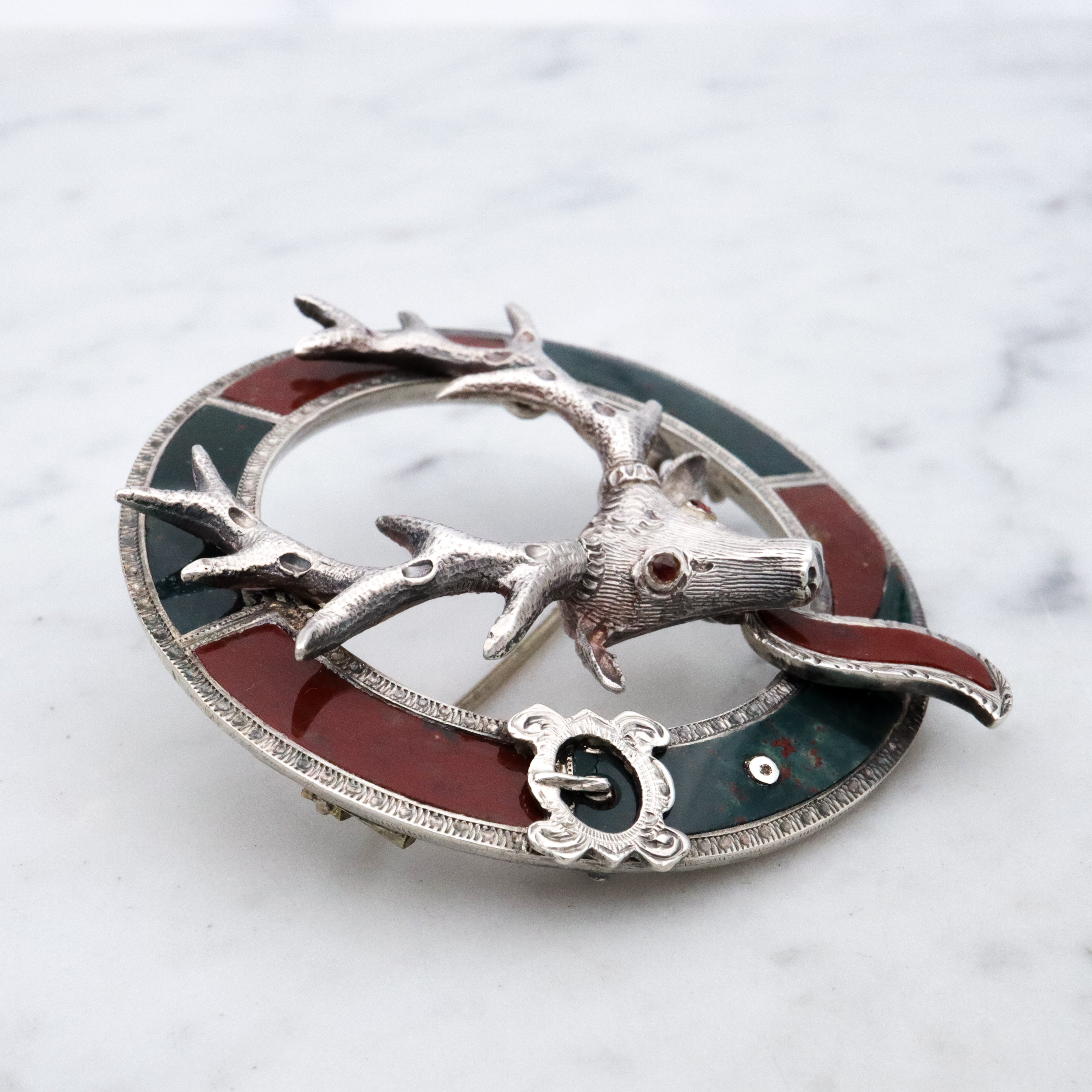 Antique Victorian Scottish Provincial Highlands silver agate stag brooch