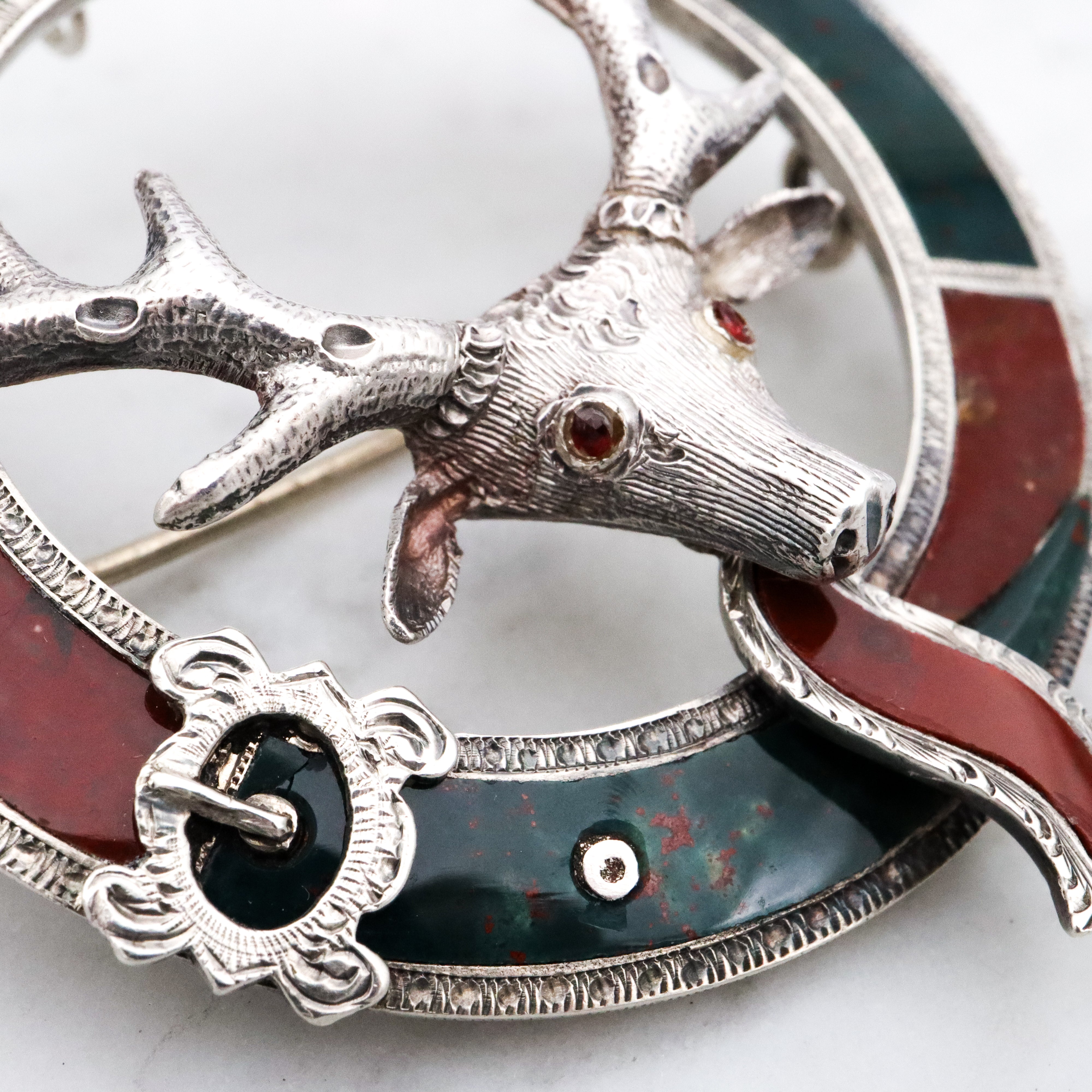 Antique Victorian Scottish Provincial Highlands silver agate stag brooch