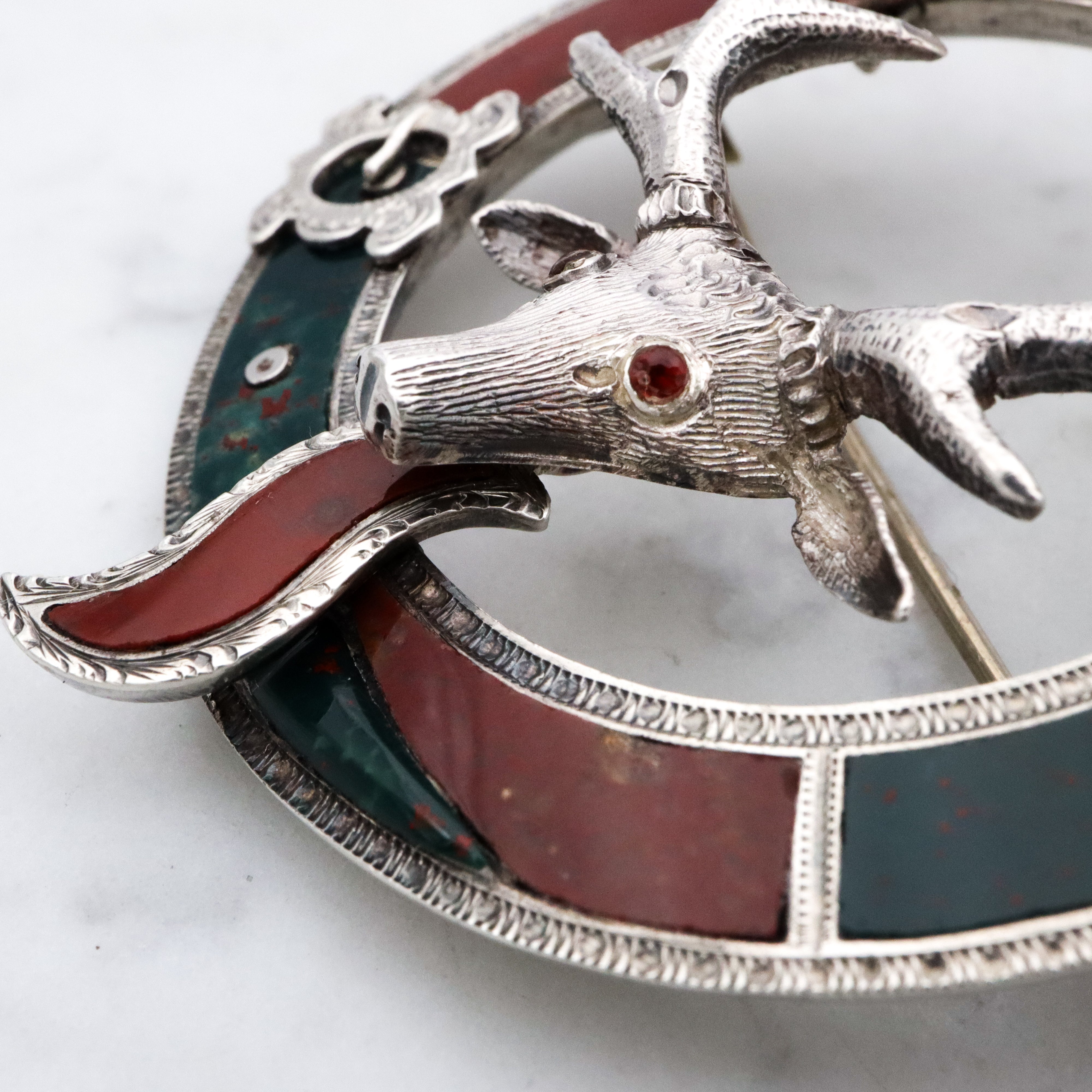 Antique Victorian Scottish Provincial Highlands silver agate stag brooch