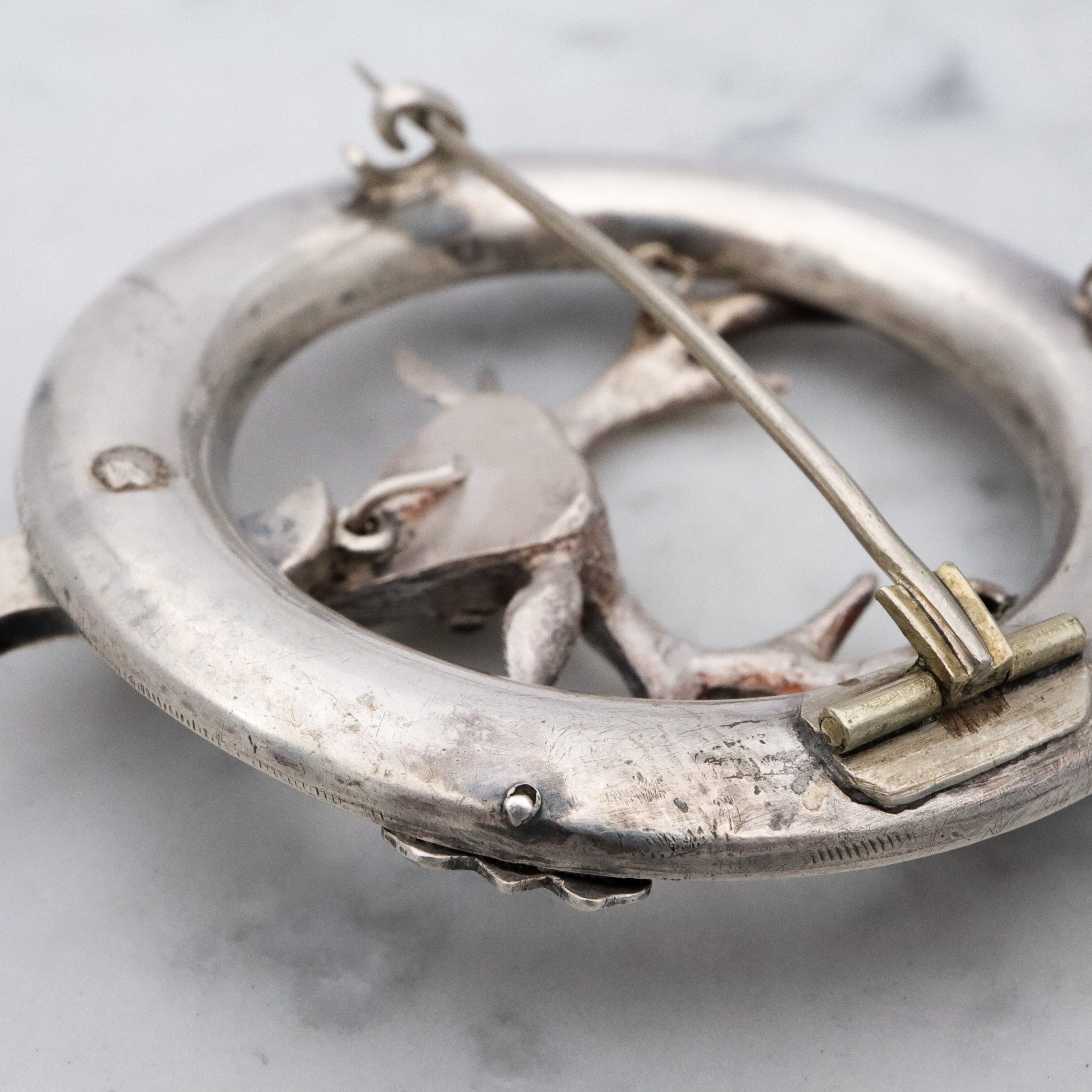 Antique Victorian Scottish Provincial Highlands silver agate stag brooch