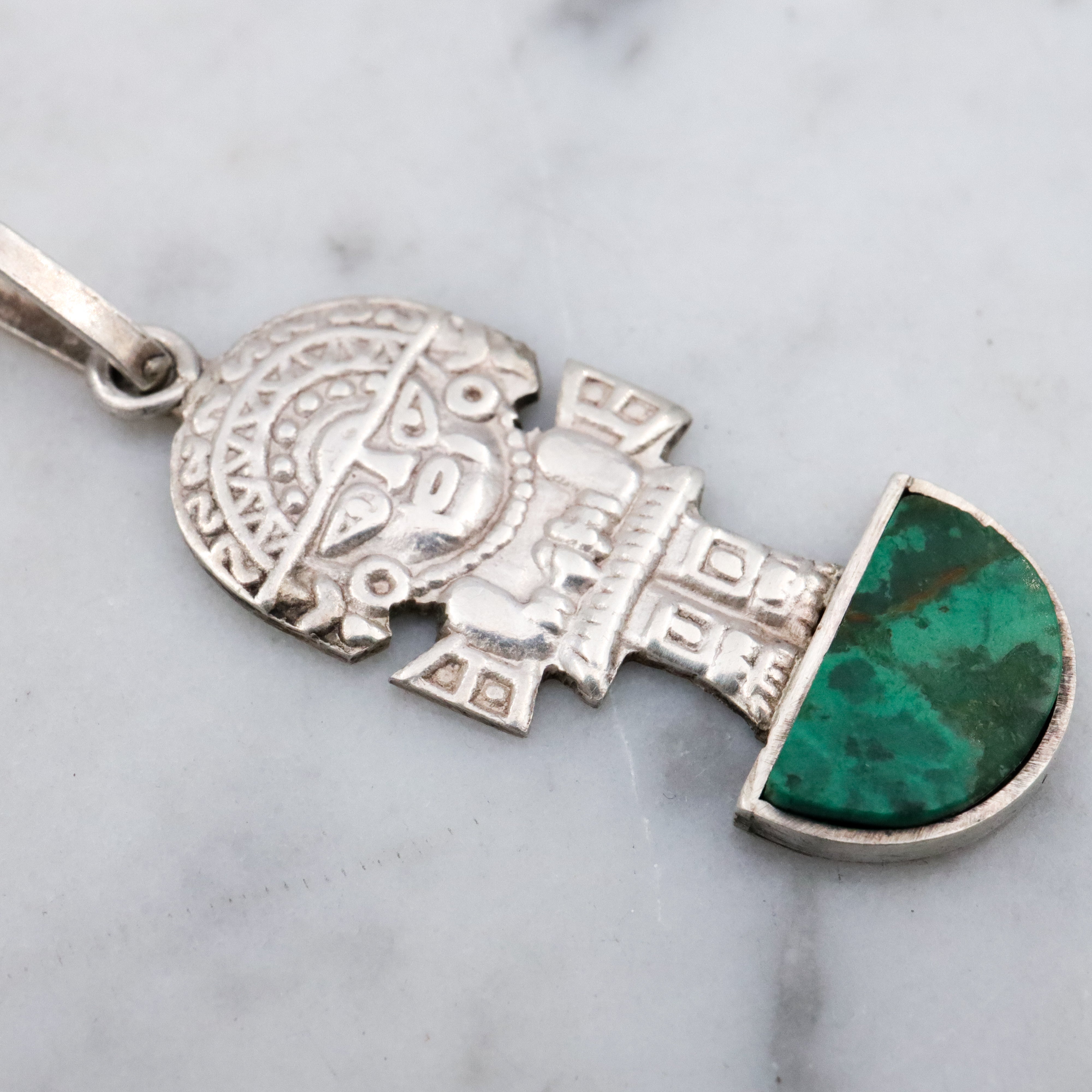 Vintage Peruvian sterling malachite Tumi pendant