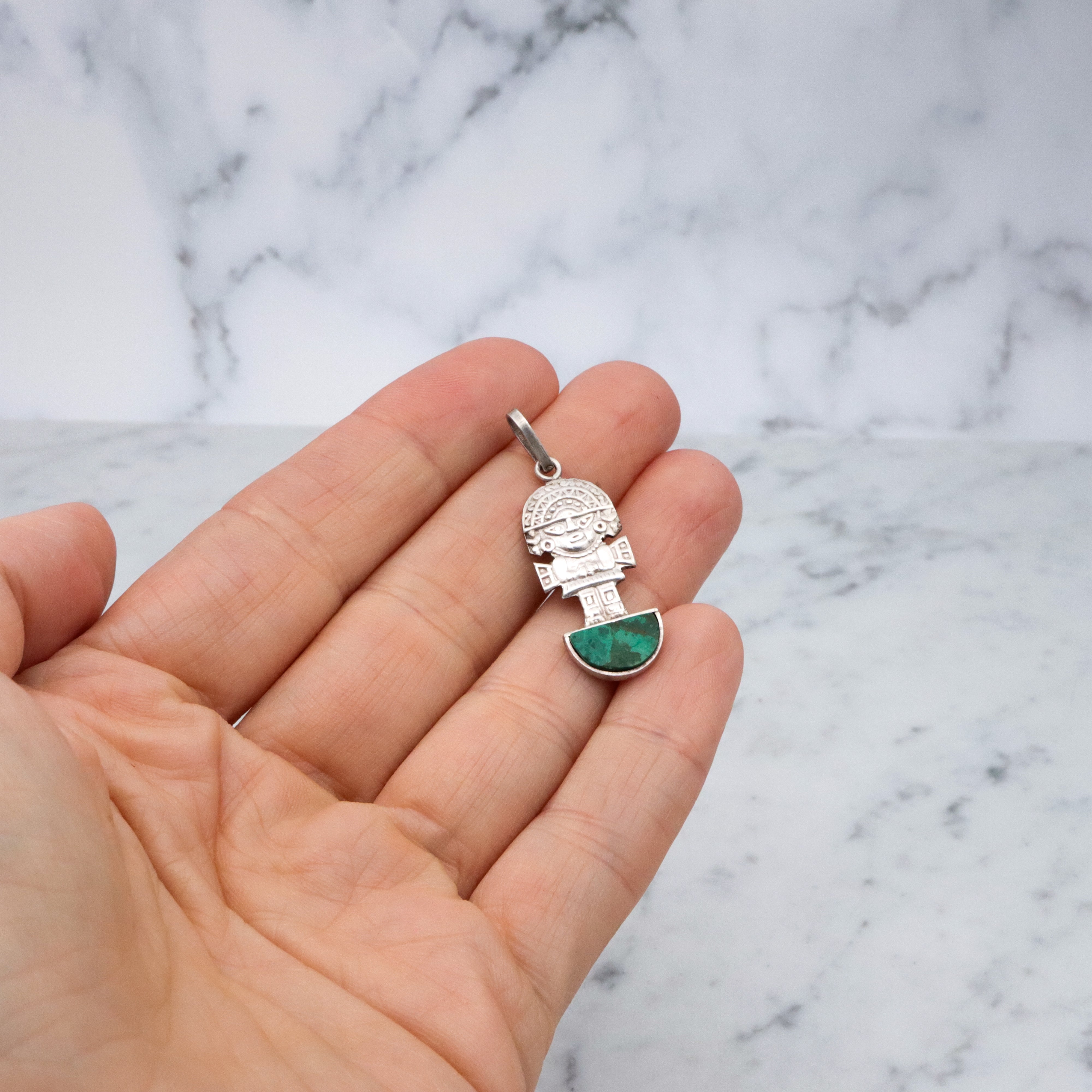 Vintage Peruvian sterling malachite Tumi pendant