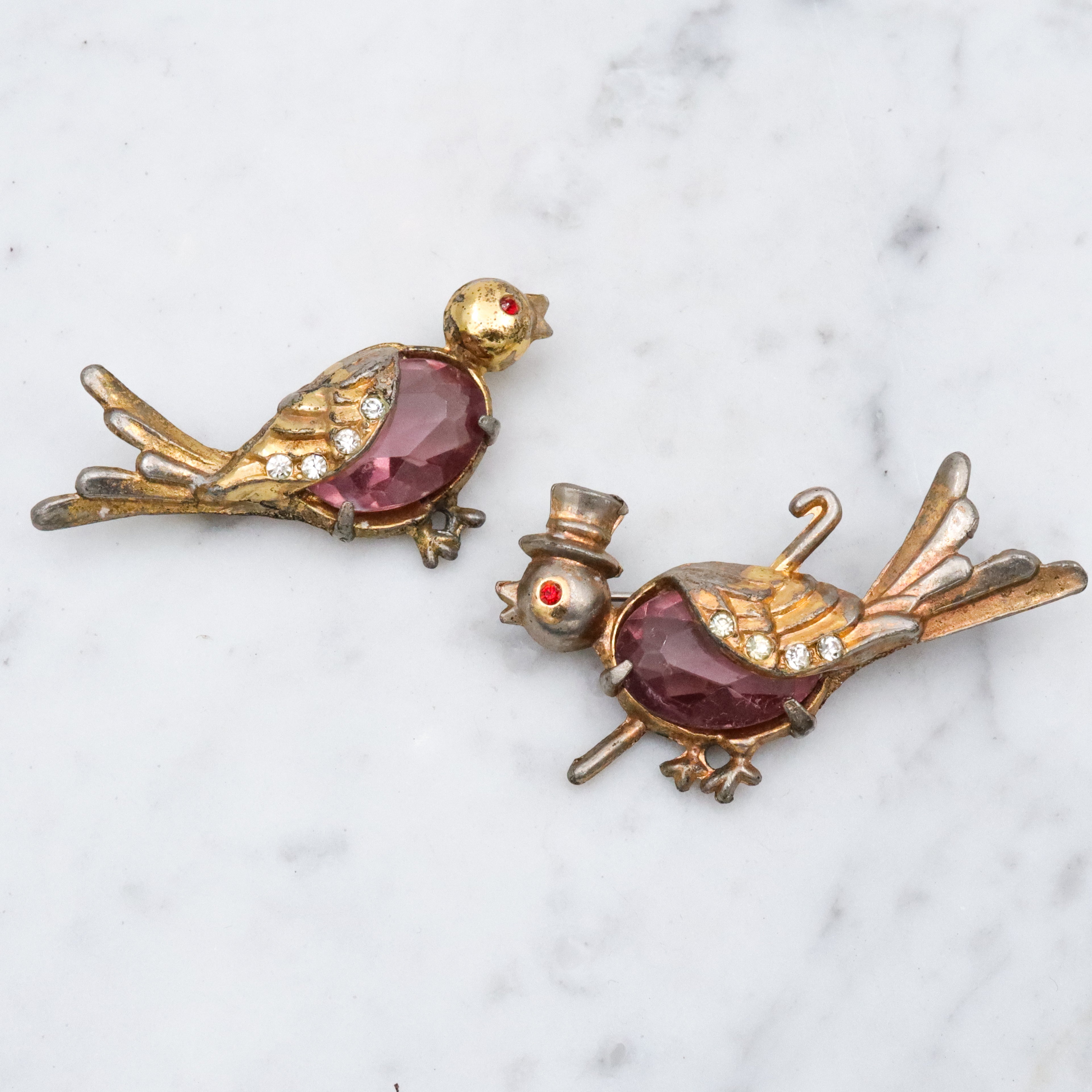 40s Pair of jelly belly lovebirds pins